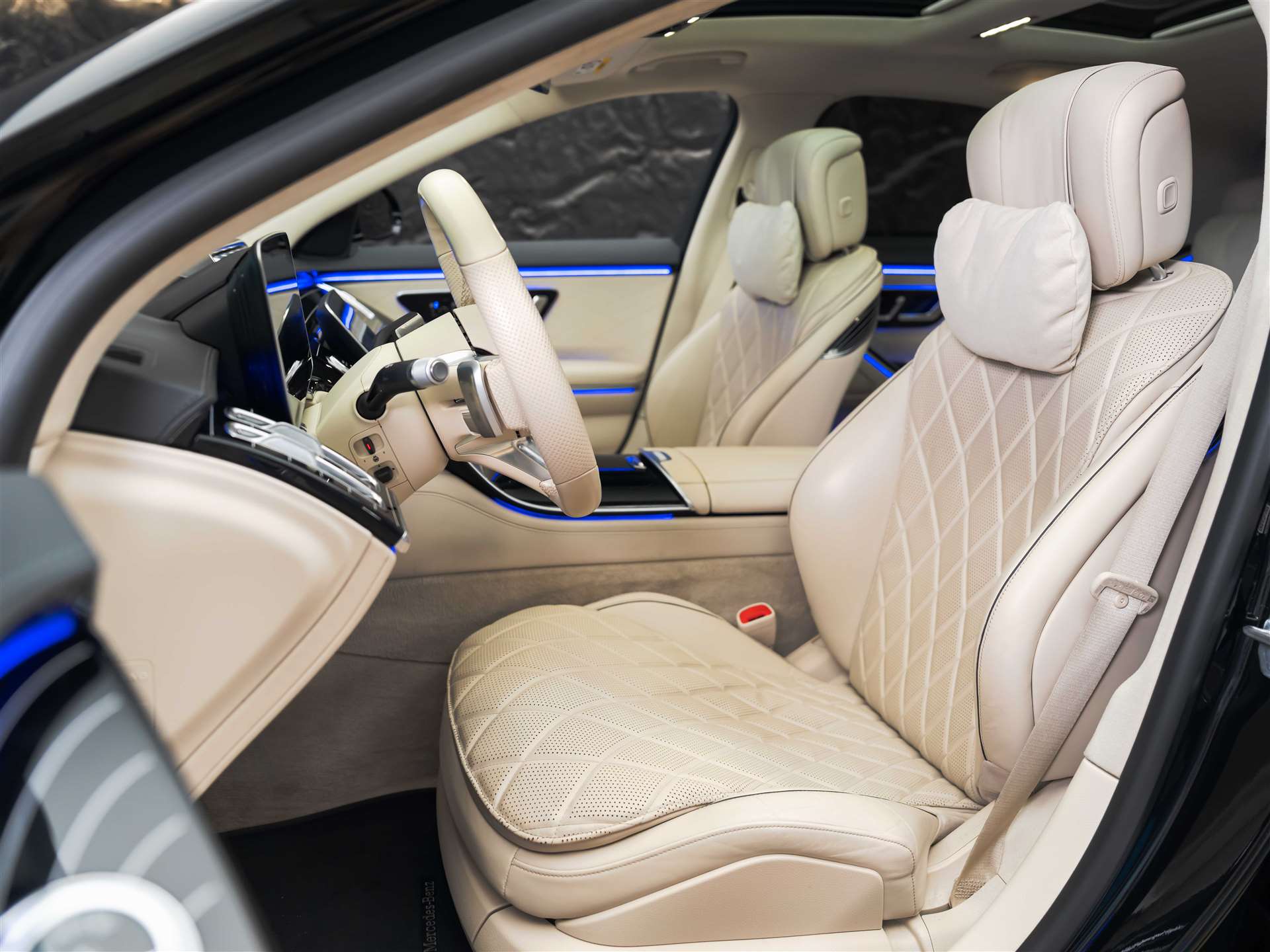 MERCEDES-BENZ S 500 L AMG Line 4matic *CH Auto*Panorama*Massage*-image-11
