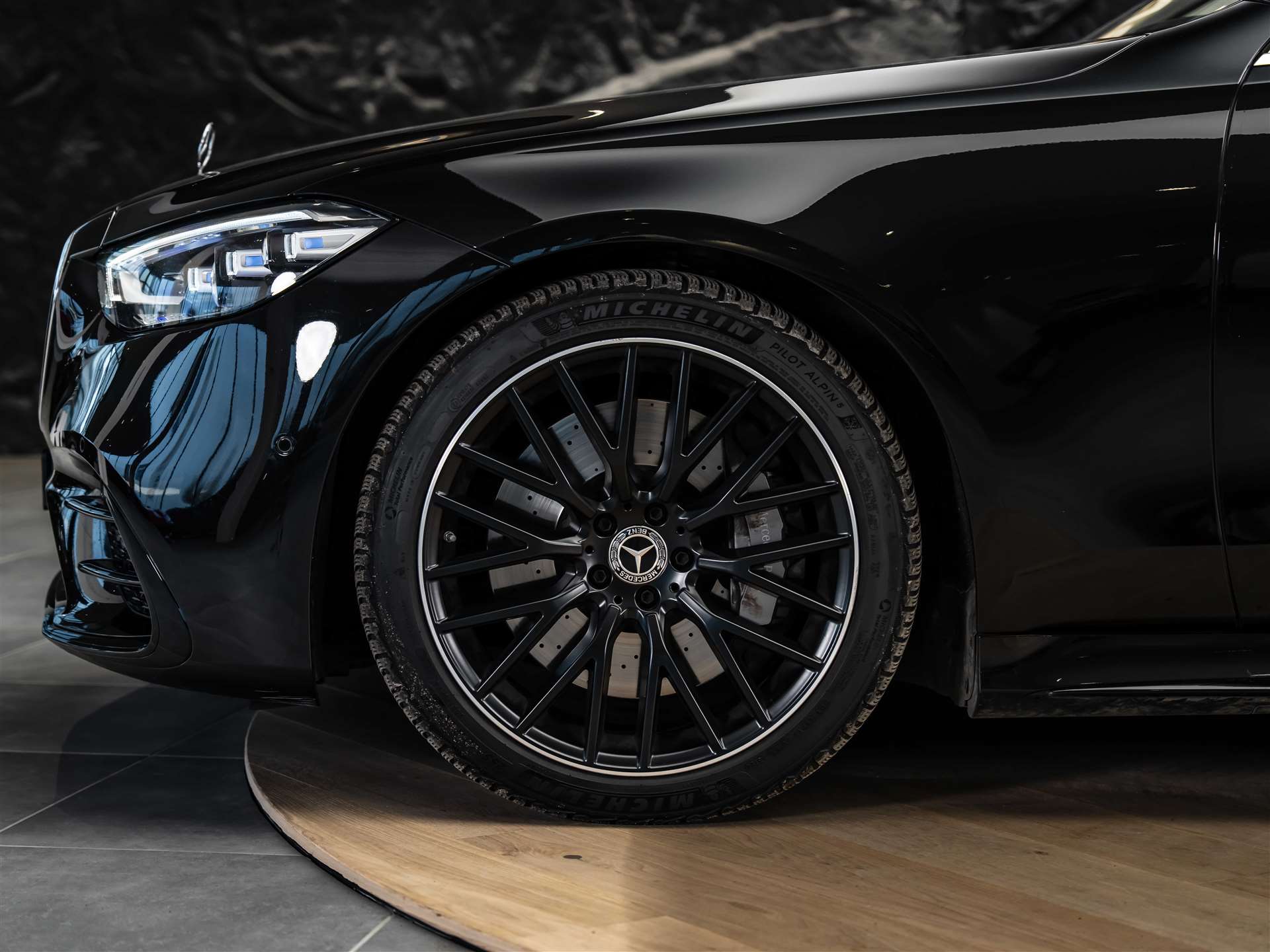 MERCEDES-BENZ S 500 L AMG Line 4matic *CH Auto*Panorama*Massage*-image-22