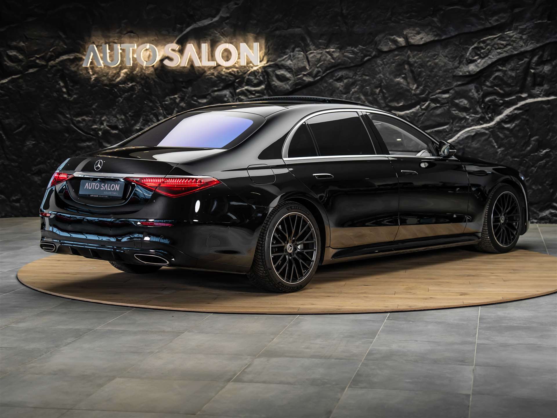 MERCEDES-BENZ S 500 L AMG Line 4matic *CH Auto*Panorama*Massage*-image-5