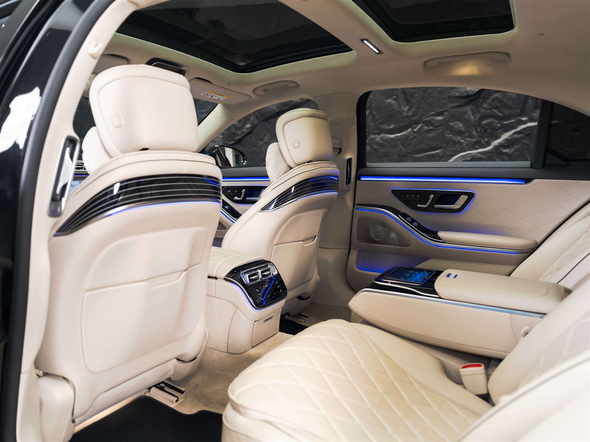 MERCEDES-BENZ S 500 L AMG Line 4matic *CH Auto*Panorama*Massage*-image-14