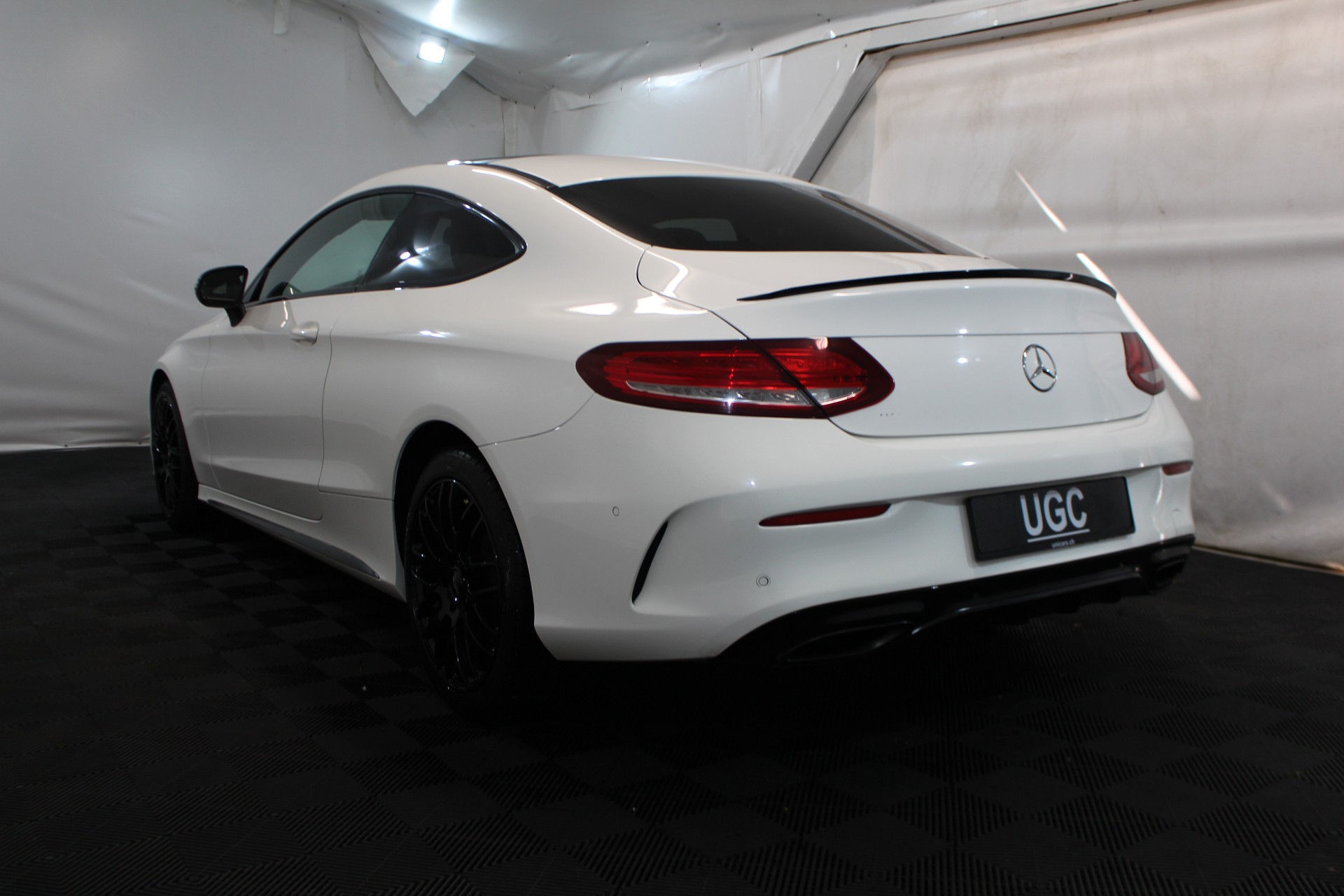 MERCEDES-BENZ C 200 4matic Coupé-showroom-element-3