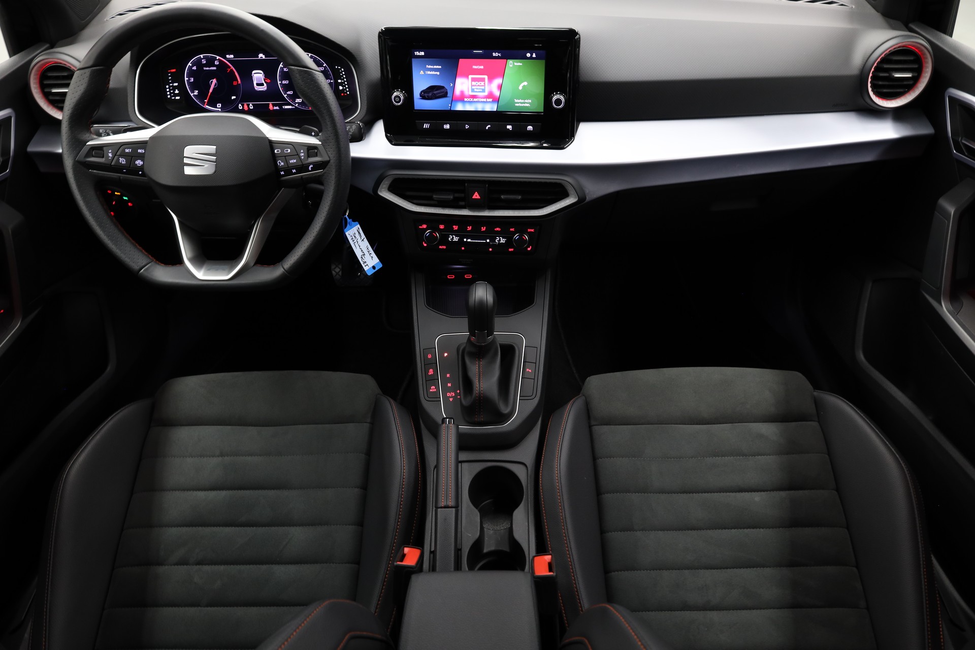 SEAT Ibiza 1.0 TSI 115 FR DSG-image-13