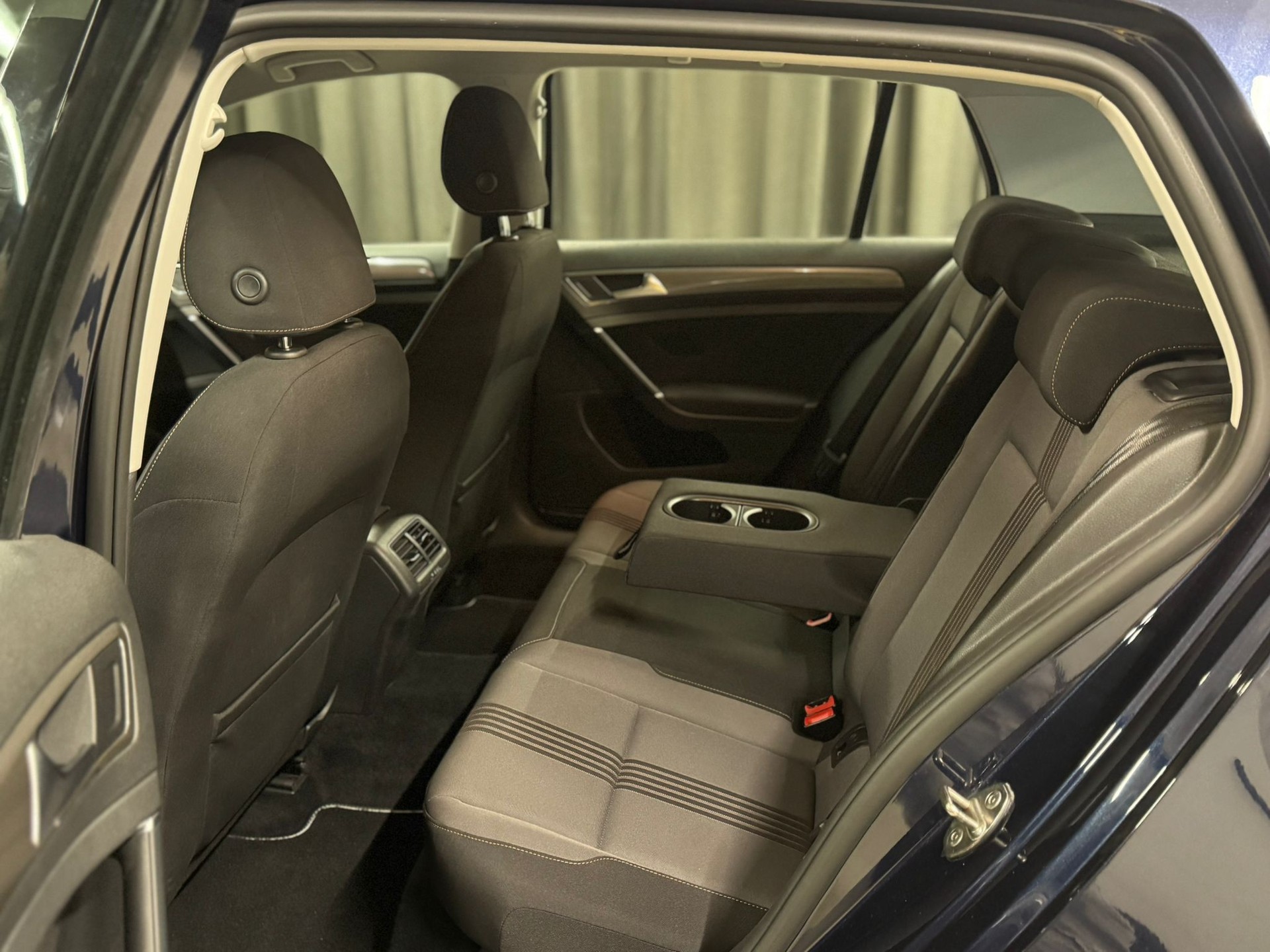 VW Golf 1.4 TSI FAHRSCHULE AUTO-image-7