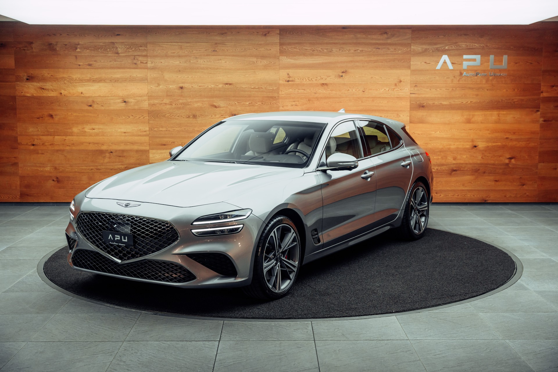 GENESIS G70 Shooting Brake 2.0 T Plus Sport AT8 AWD-showroom-element-3