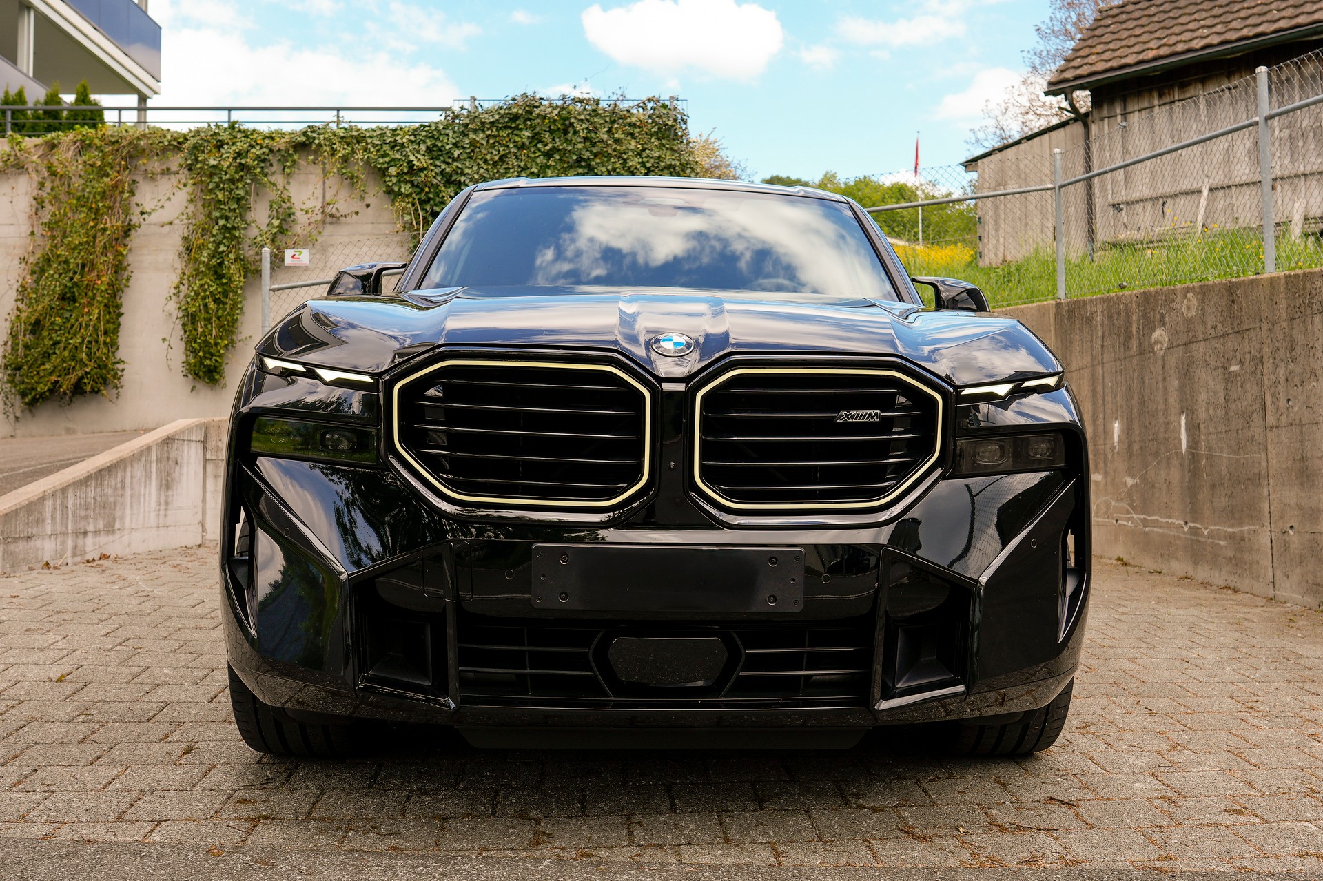 BMW XM50e Plug-in Hybrid (Sommerkompletträder 23" | Winterkompletträder 22"Leasingübernahme möglich)