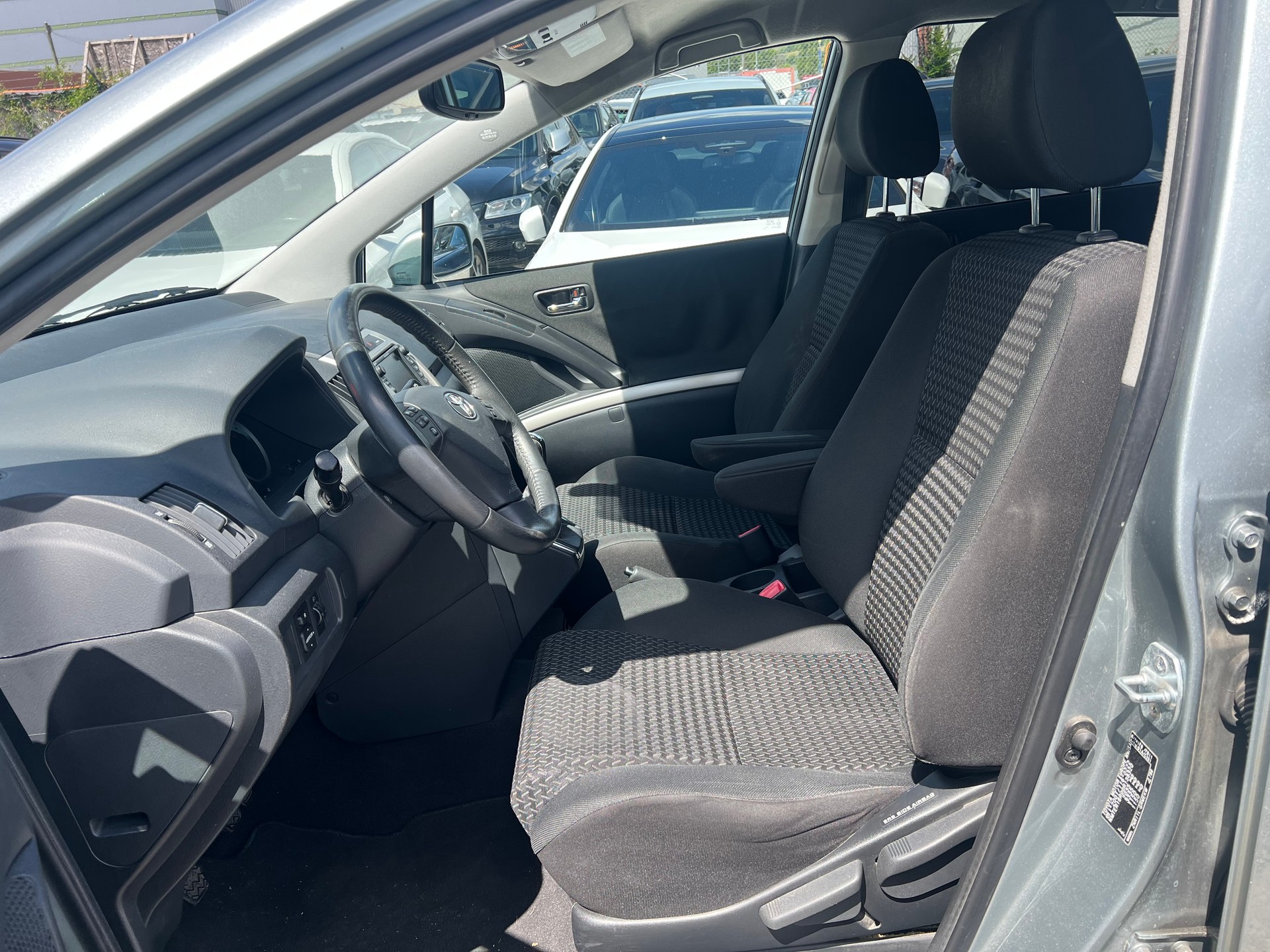 TOYOTA Corolla Verso 1.8 Limited* 7 Plätze, Navigation, 360’ kamera-image-16