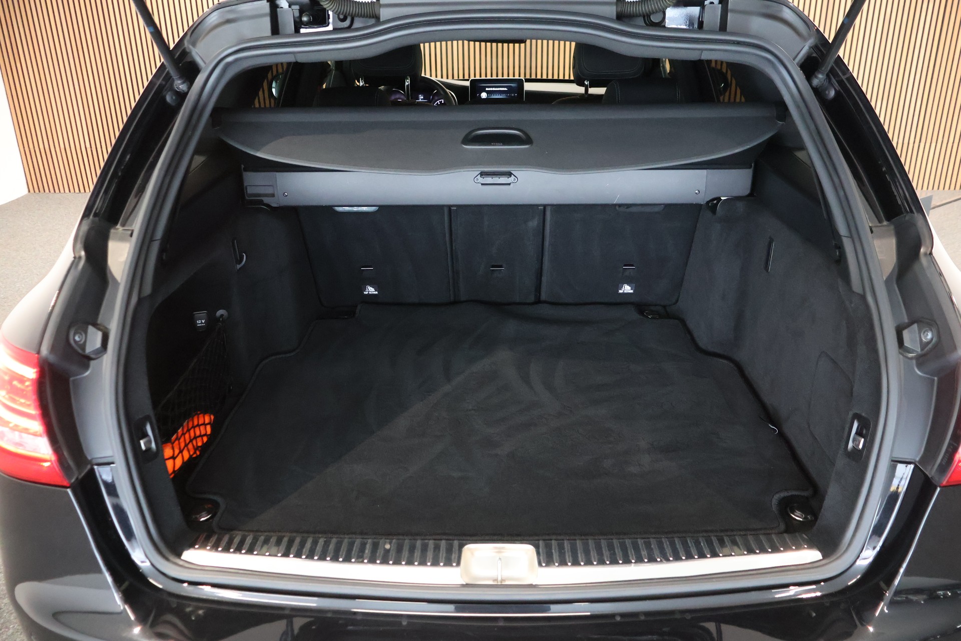 MERCEDES-BENZ C 450 AMG 4Matic 7G-Tronic-image-12