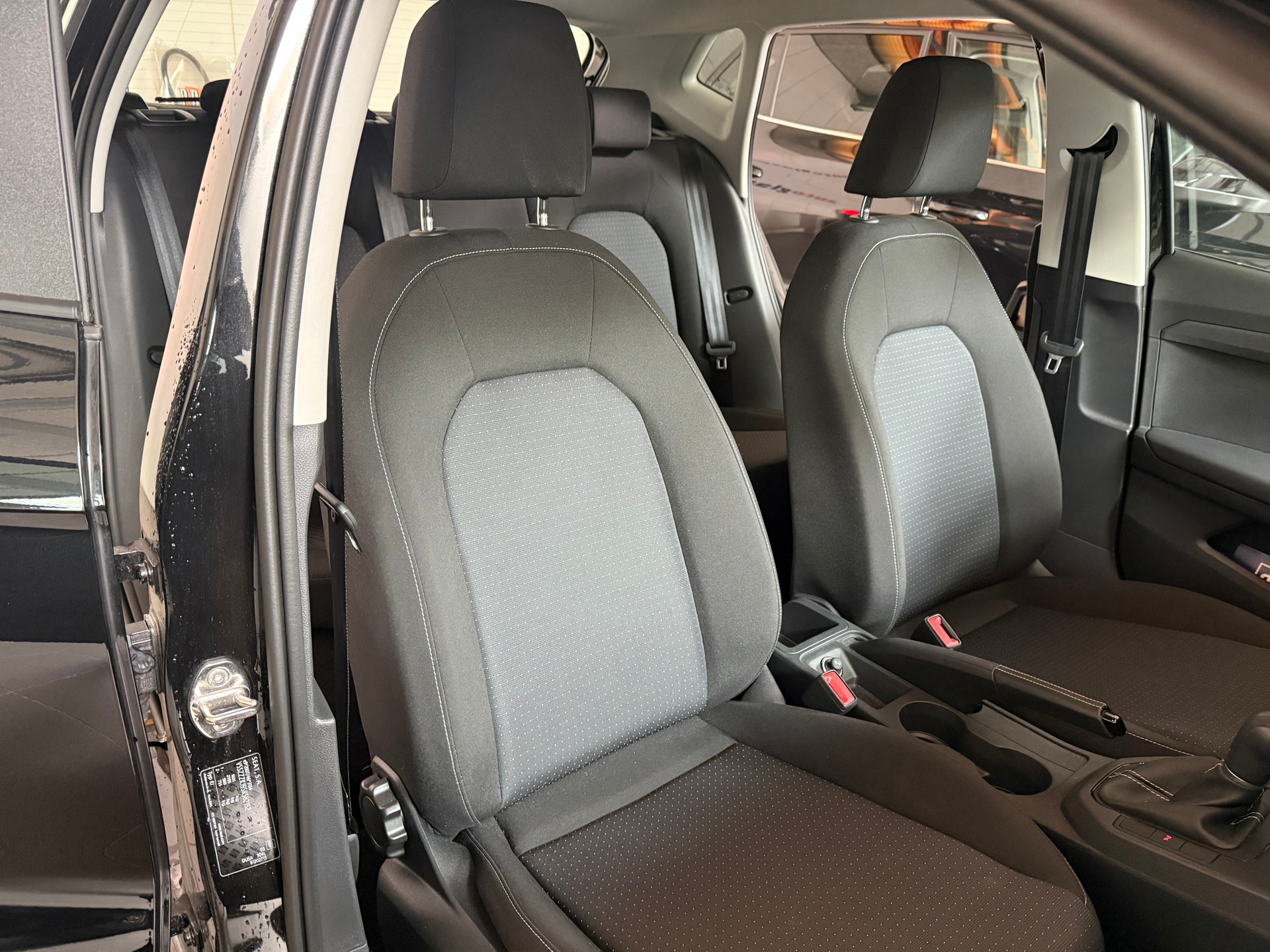 SEAT Ibiza 1.0 EcoTSI Sensacion DSG-image-19