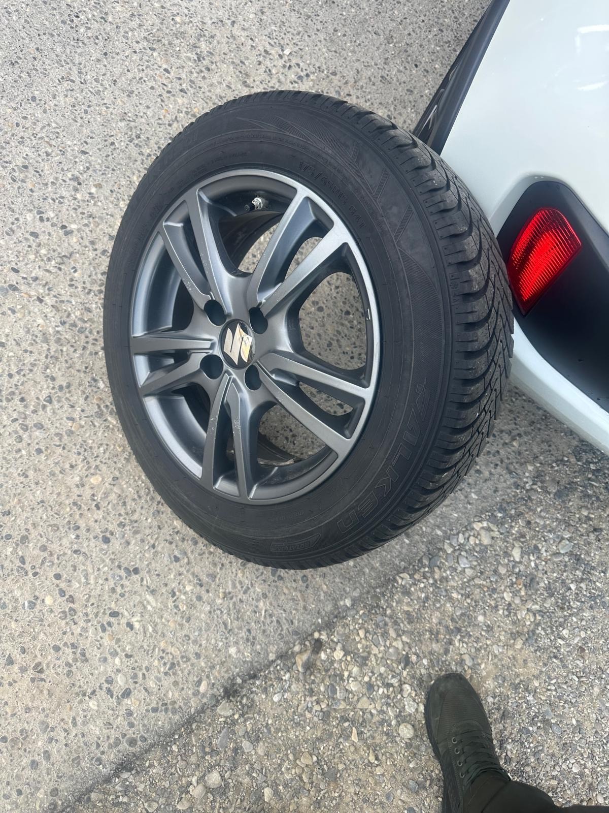 SUZUKI Ignis 1.2i Piz Sulai Top 4x4-image-13