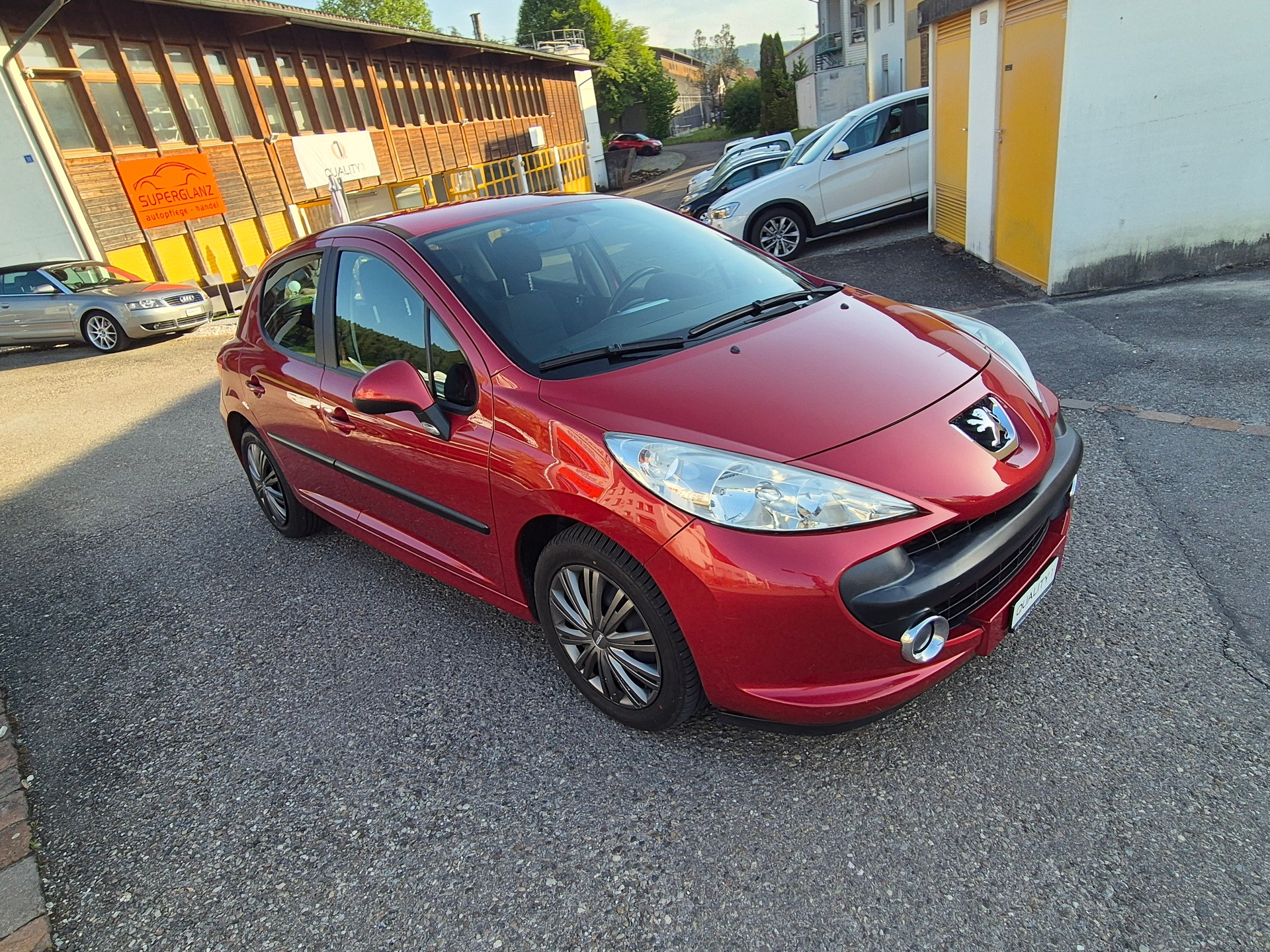 PEUGEOT 207 1.6 16V XT-image-16