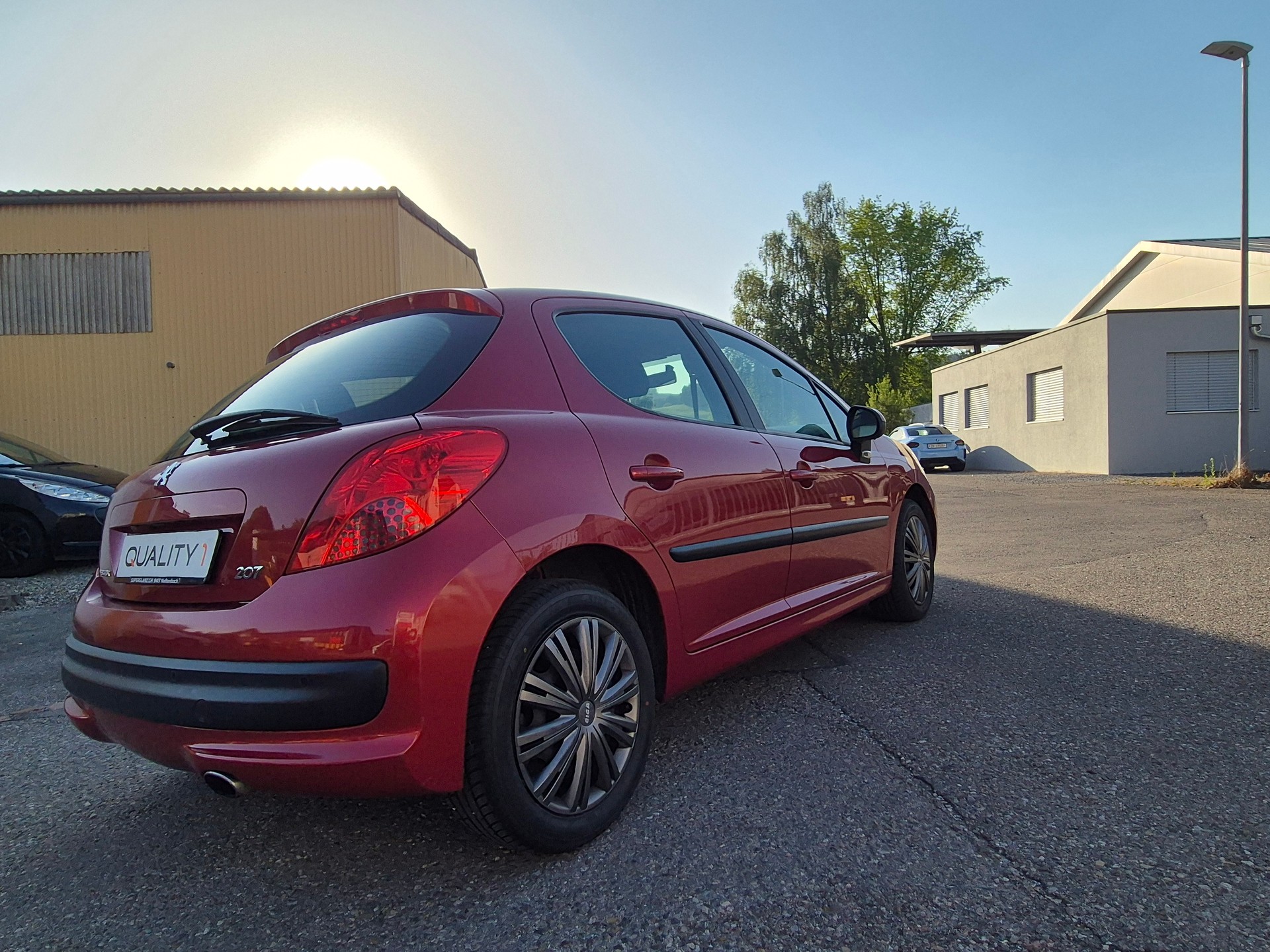 PEUGEOT 207 1.6 16V XT-showroom-element-3