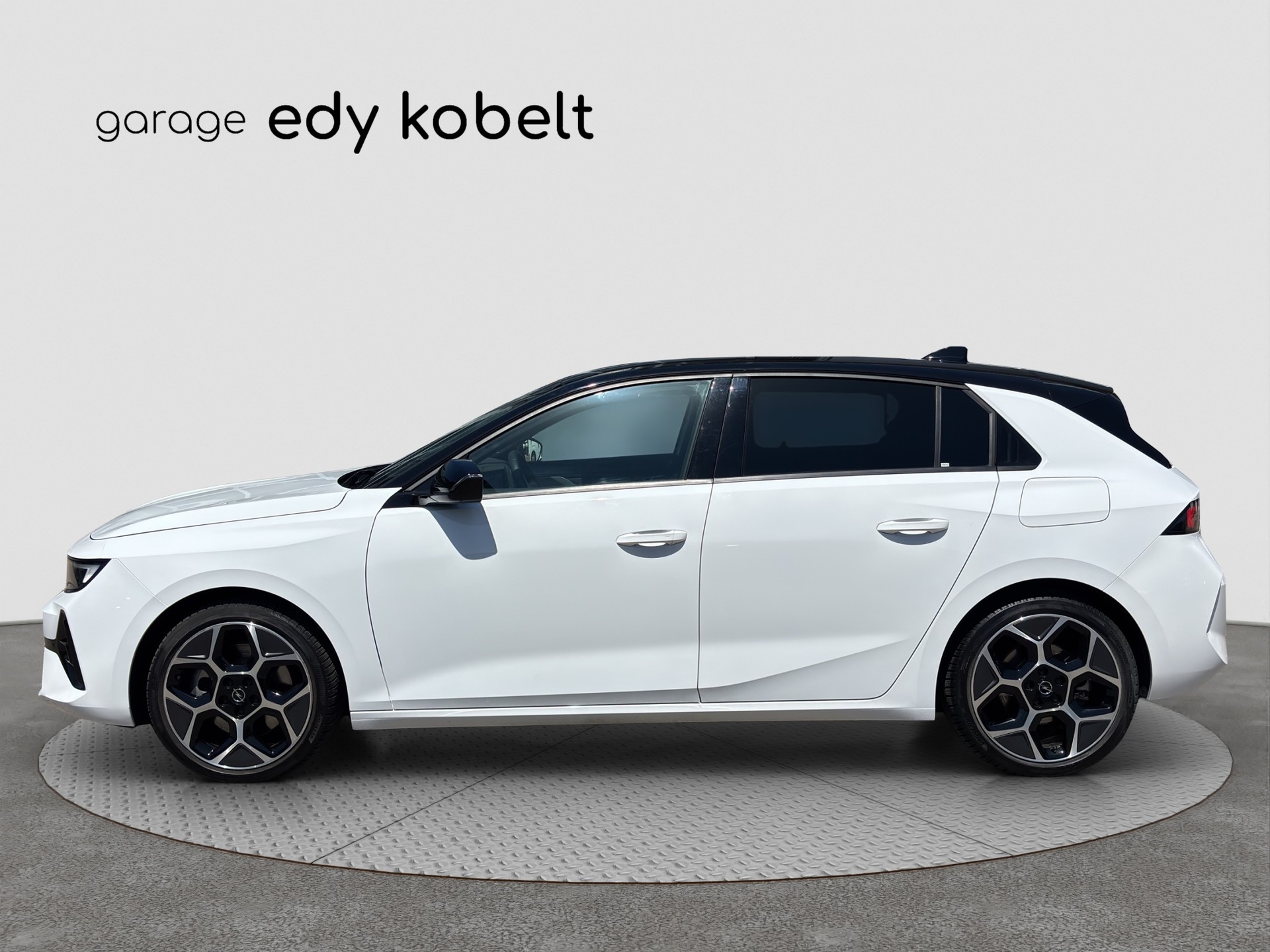OPEL Astra 1.6 PHEV Turbo Swiss Plus A-image-1