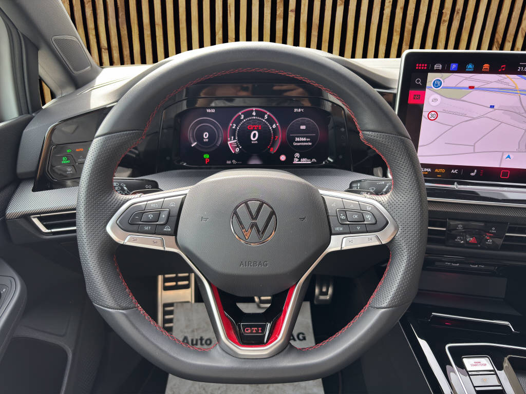 VW Golf VIII 2.0 TSI GTI DSG-image-8