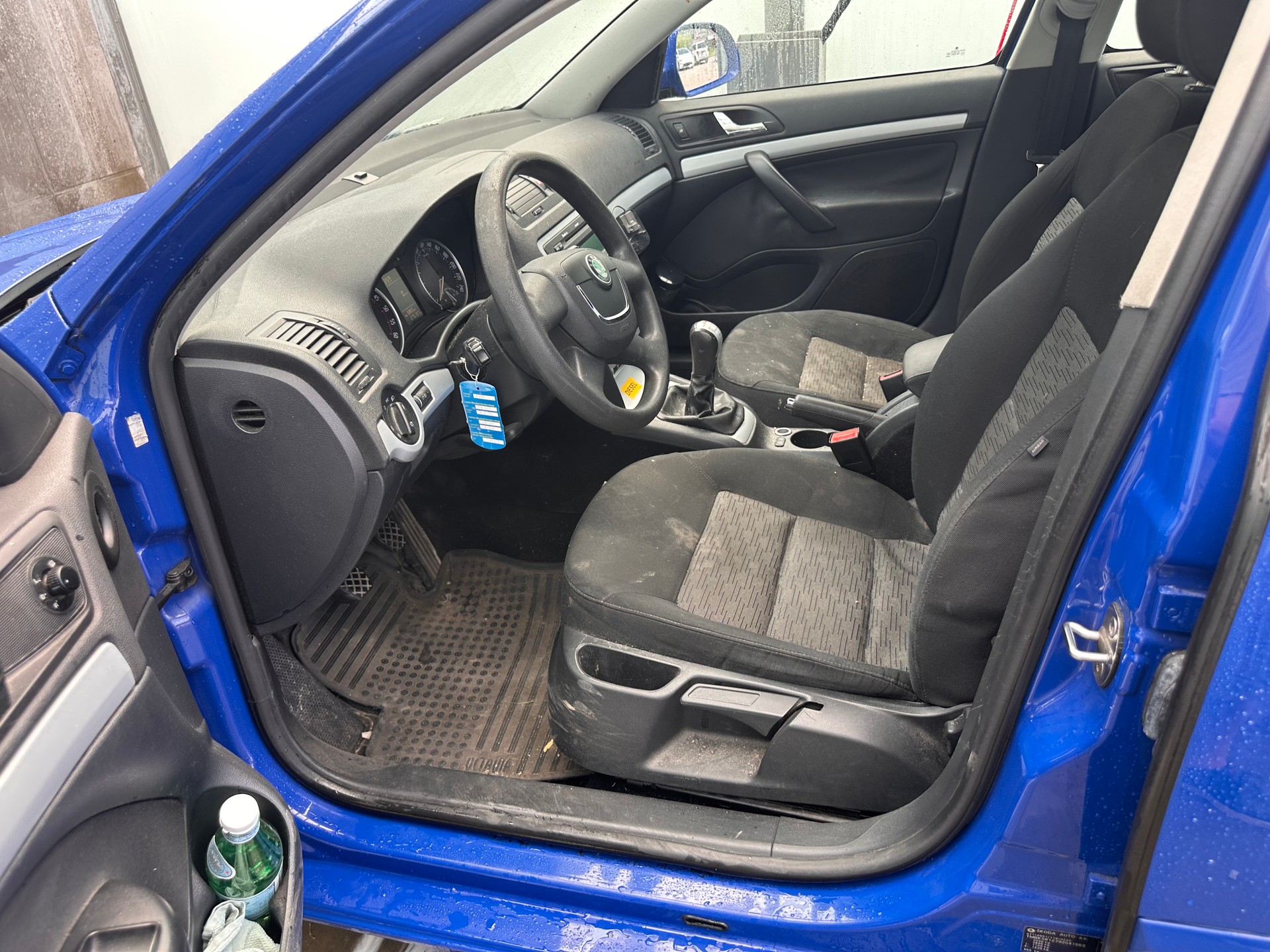SKODA Octavia Combi 1.9 TDI Swiss Adventure 4x4-image-9