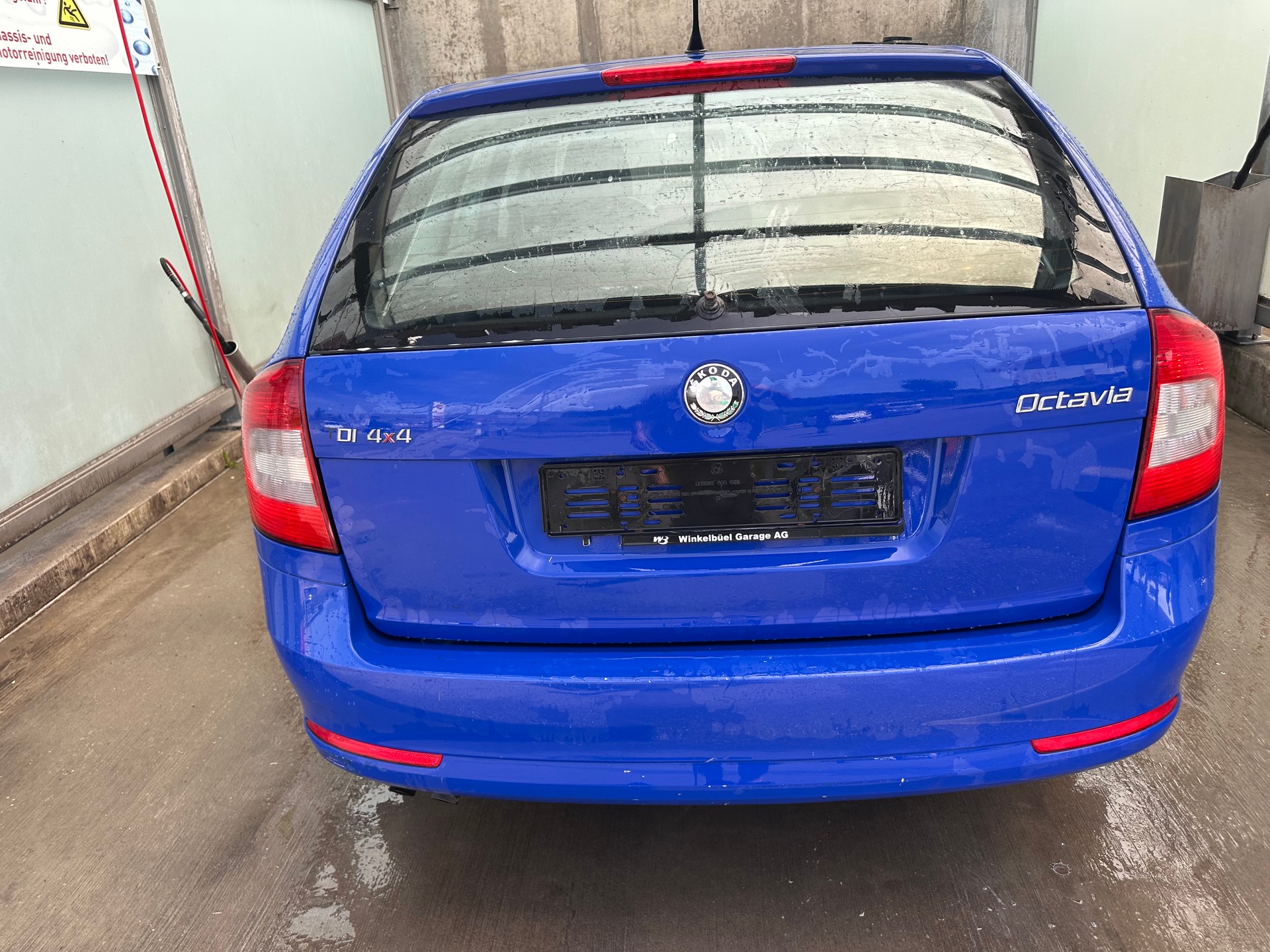 SKODA Octavia Combi 1.9 TDI Swiss Adventure 4x4-image-4