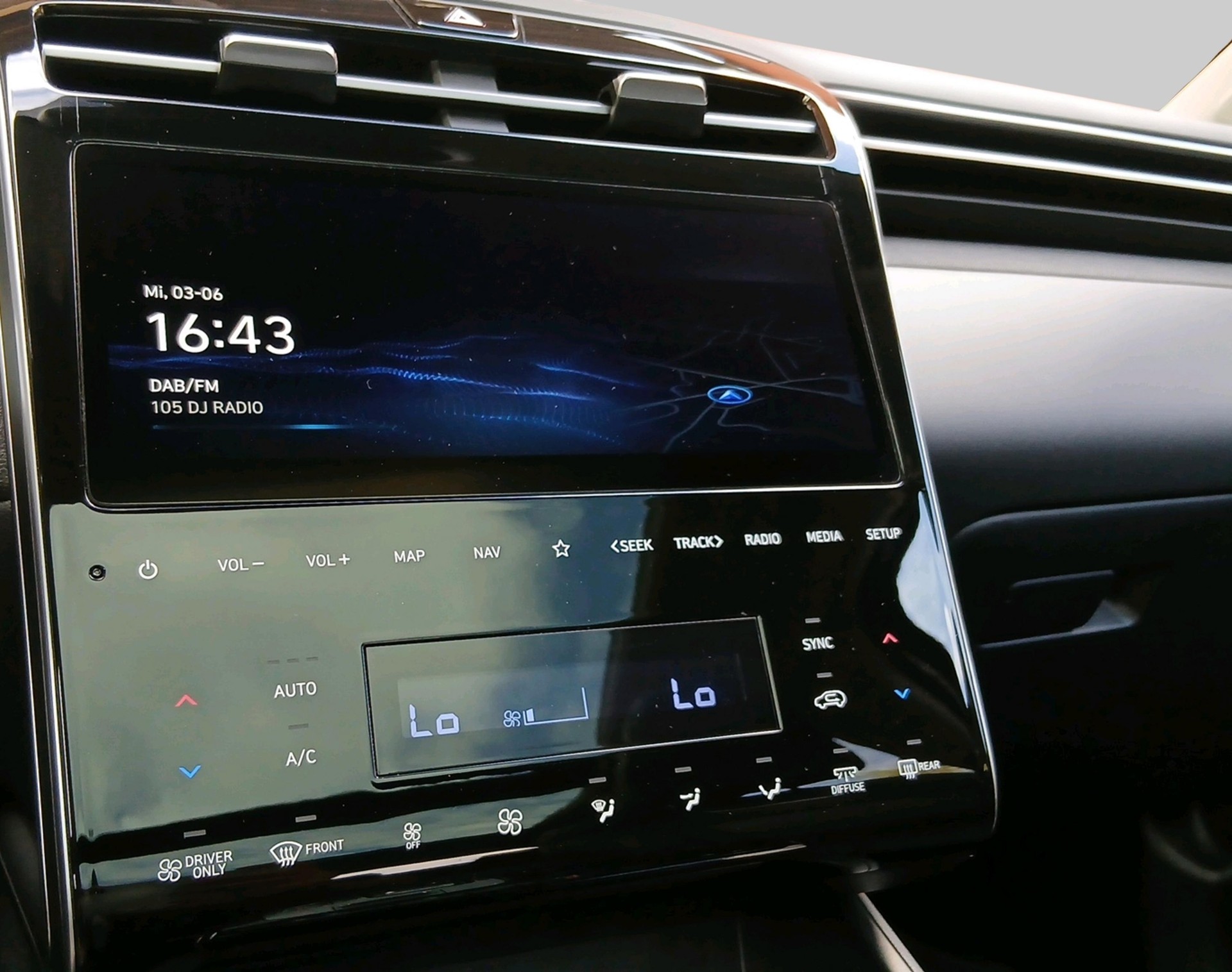 HYUNDAI Tucson 1.6 T-GDi PHEV Amplia 4-image-12