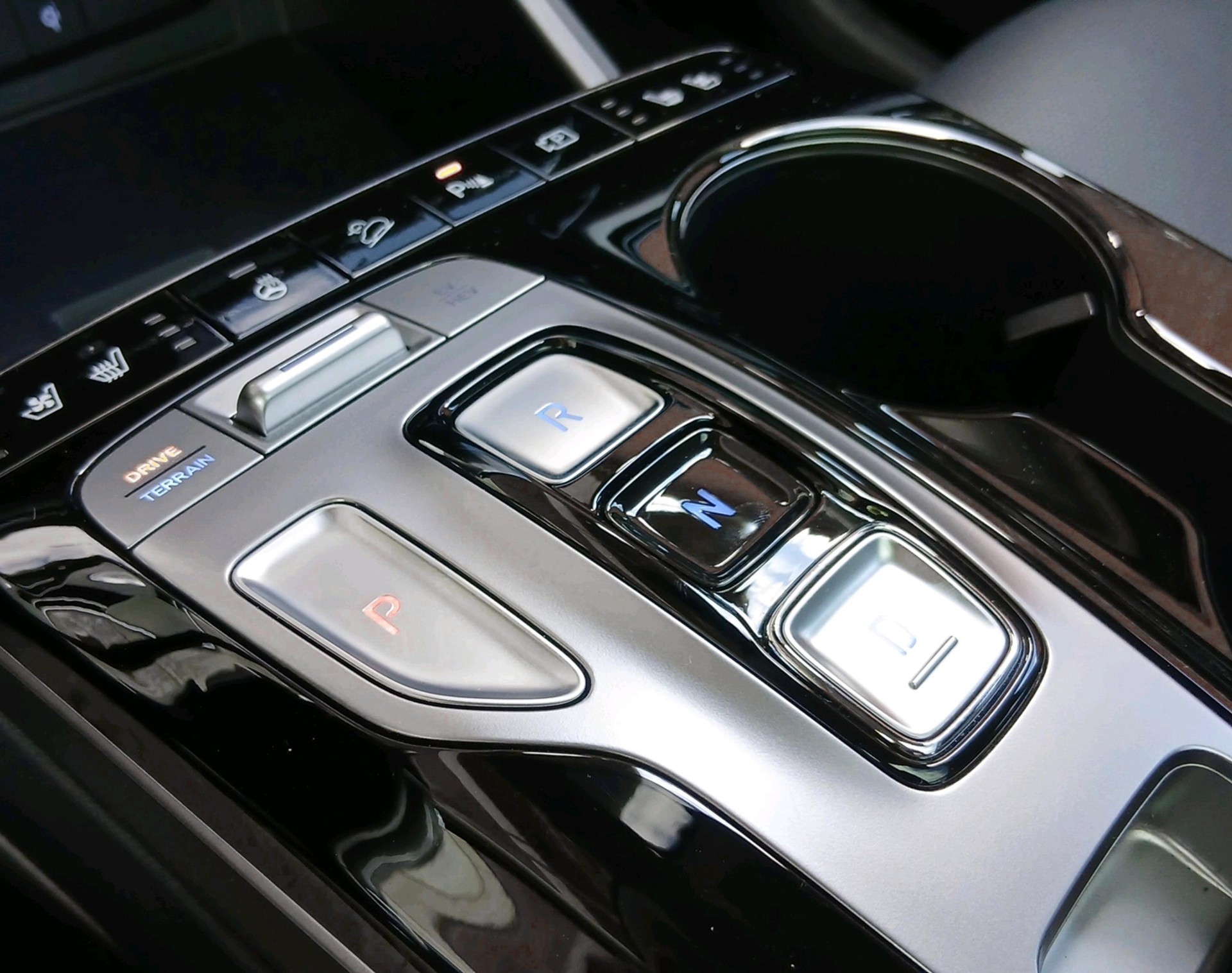 HYUNDAI Tucson 1.6 T-GDi PHEV Amplia 4-image-18