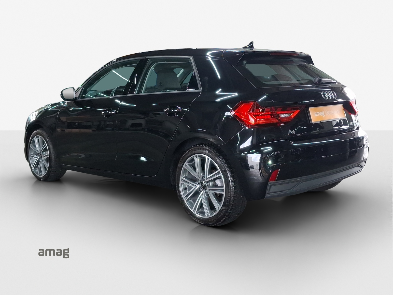 AUDI A1 Sportback 30 TFSI Attraction S-tronic-showroom-element-2