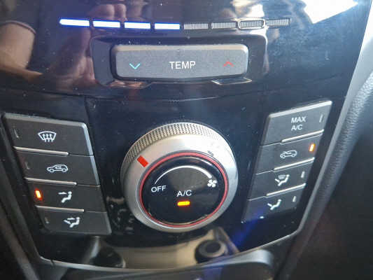 KGM-SsangYong Tivoli 1.6i Crystal 2WD-image-12
