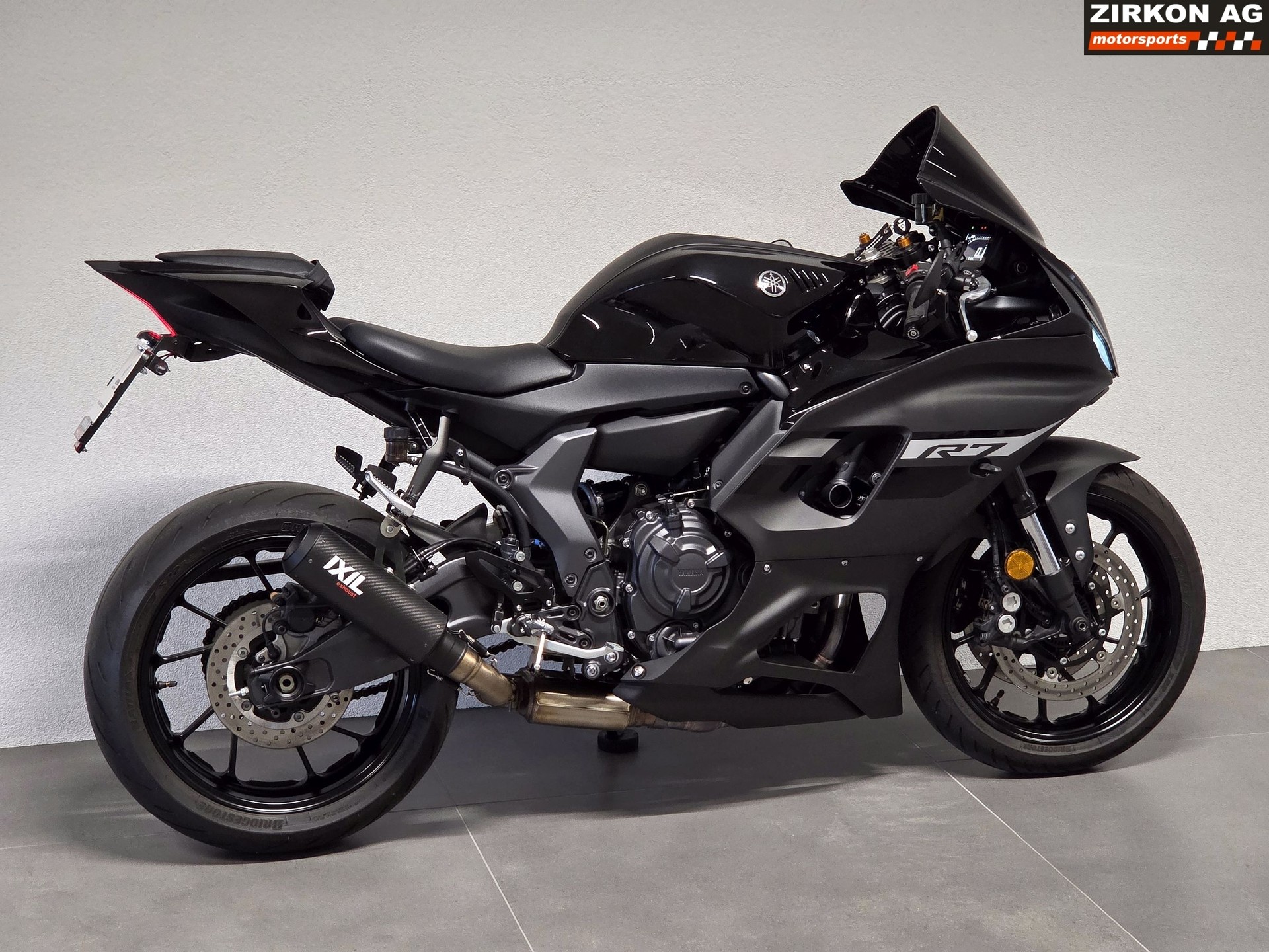 YAMAHA YZF-R7 (35kW)-image-4