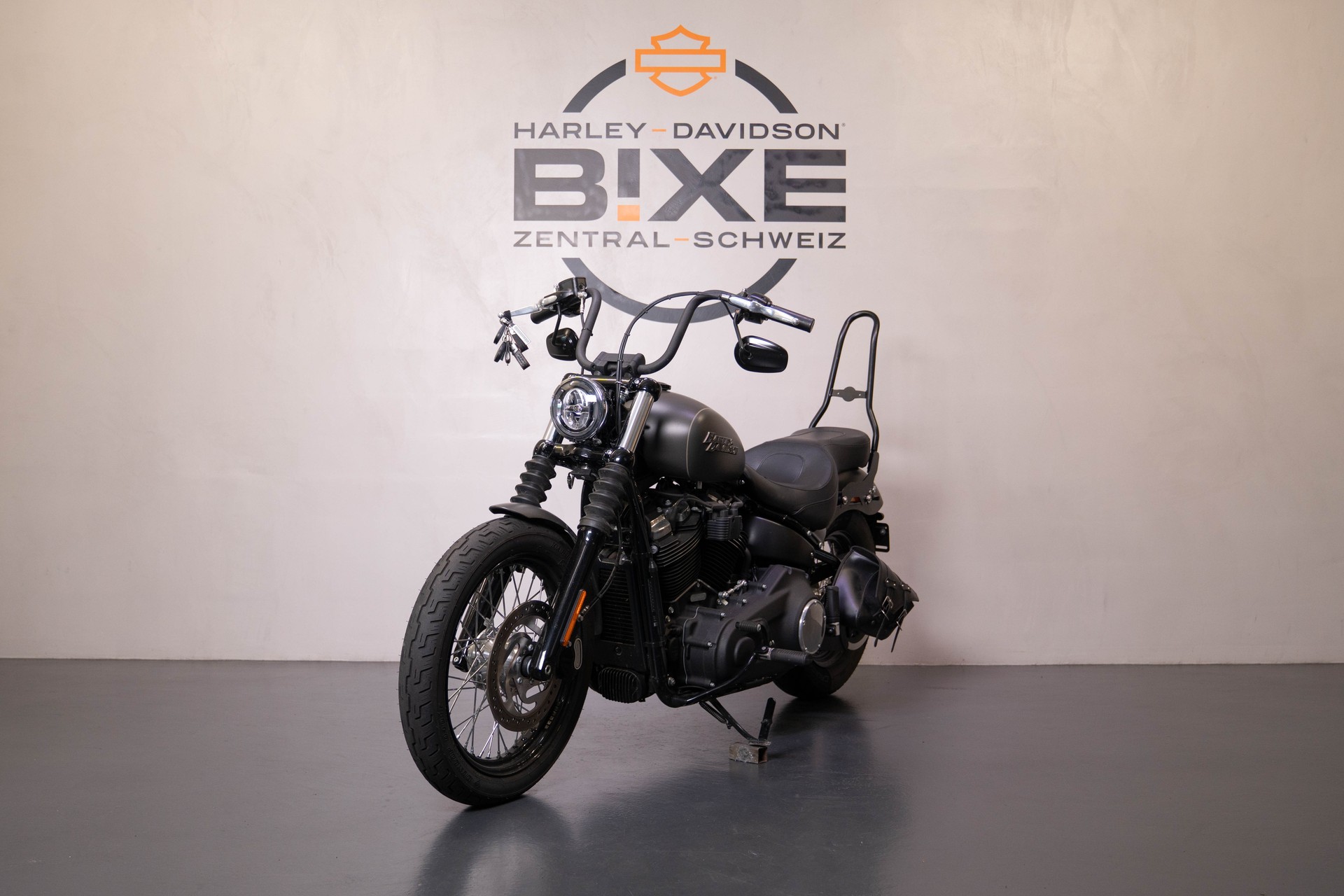 HARLEY-DAVIDSON FXBB Street Bob 107 ABS-image-1