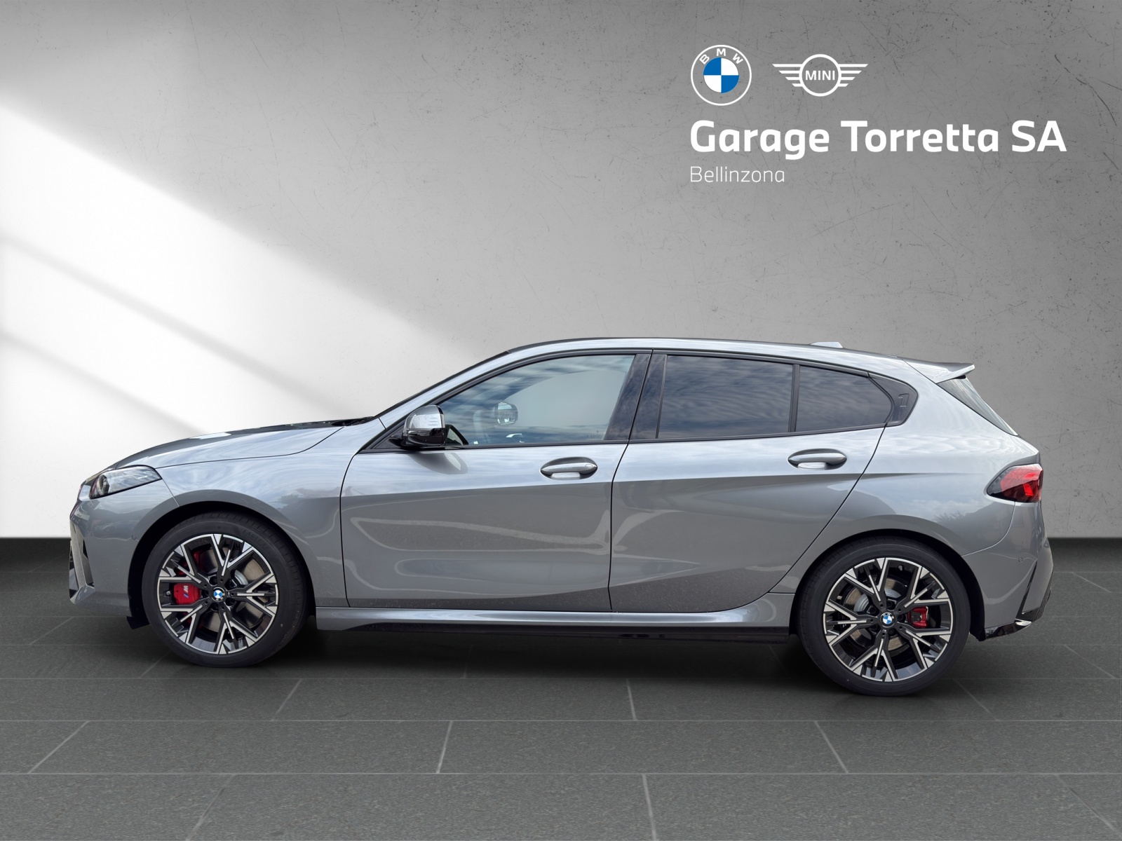 BMW 120 M Sport Pro Steptronic-showroom-element-1