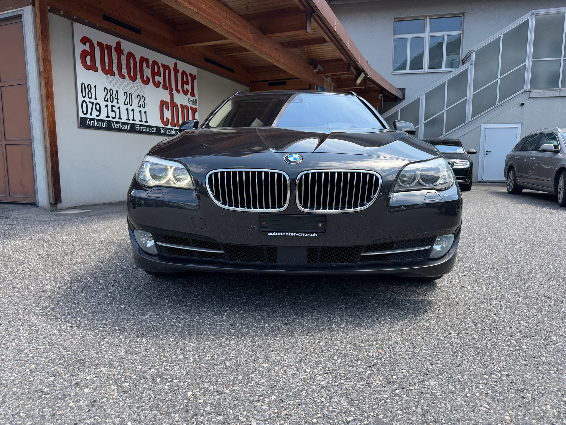 BMW 535d xDrive Touring Steptronic-showroom-element-2