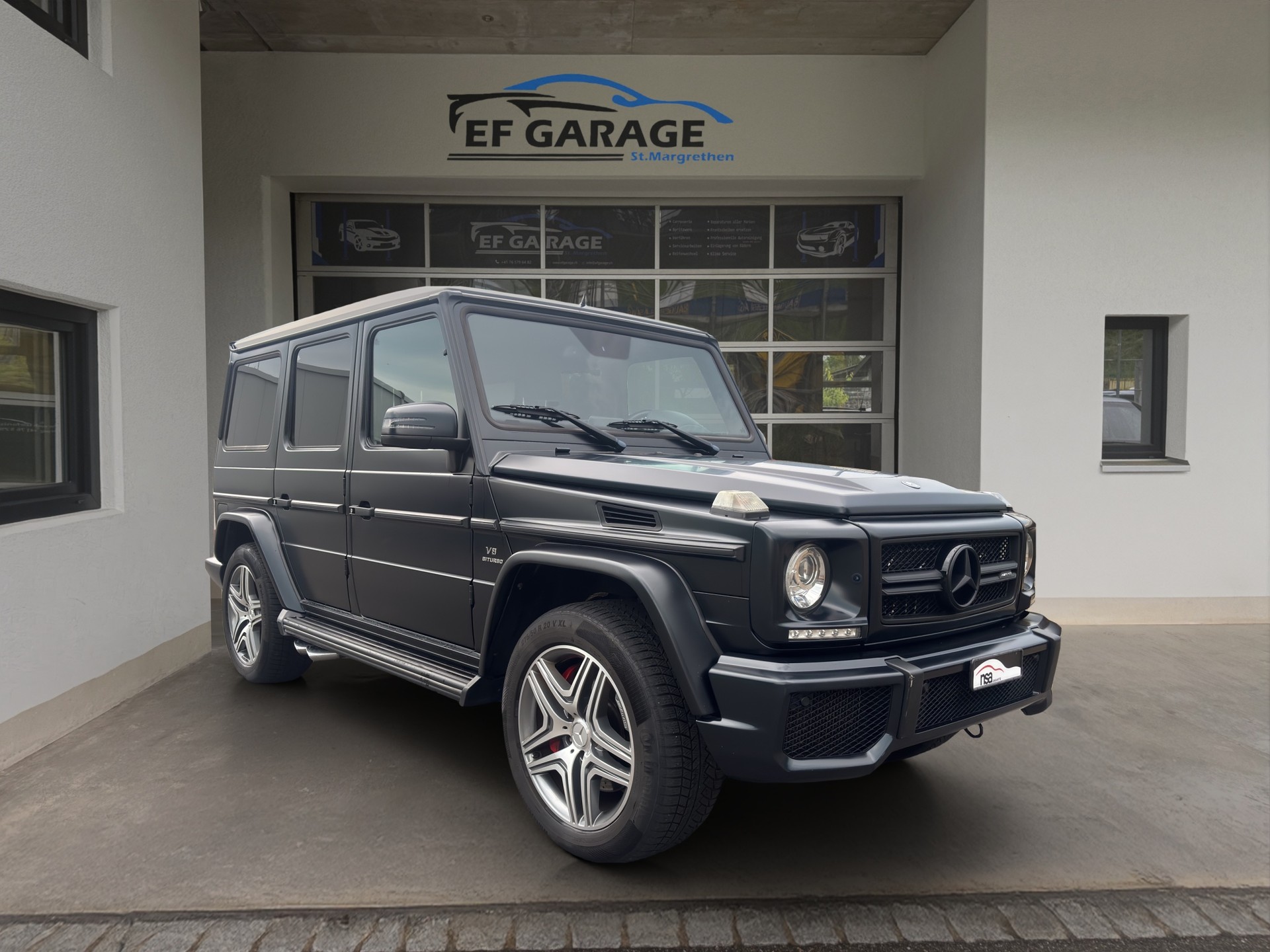 MERCEDES-BENZ G 63 AMG-showroom-element-2