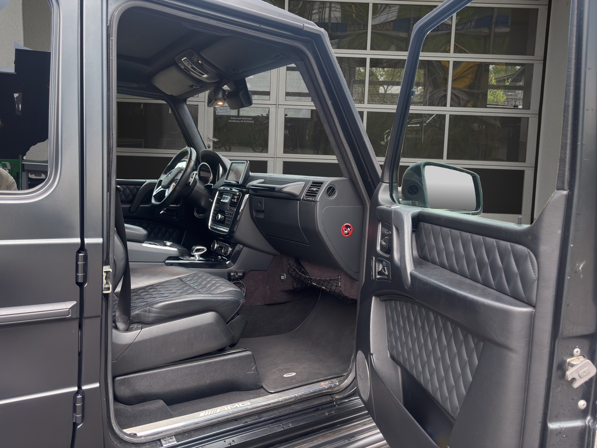 MERCEDES-BENZ G 63 AMG-image-14
