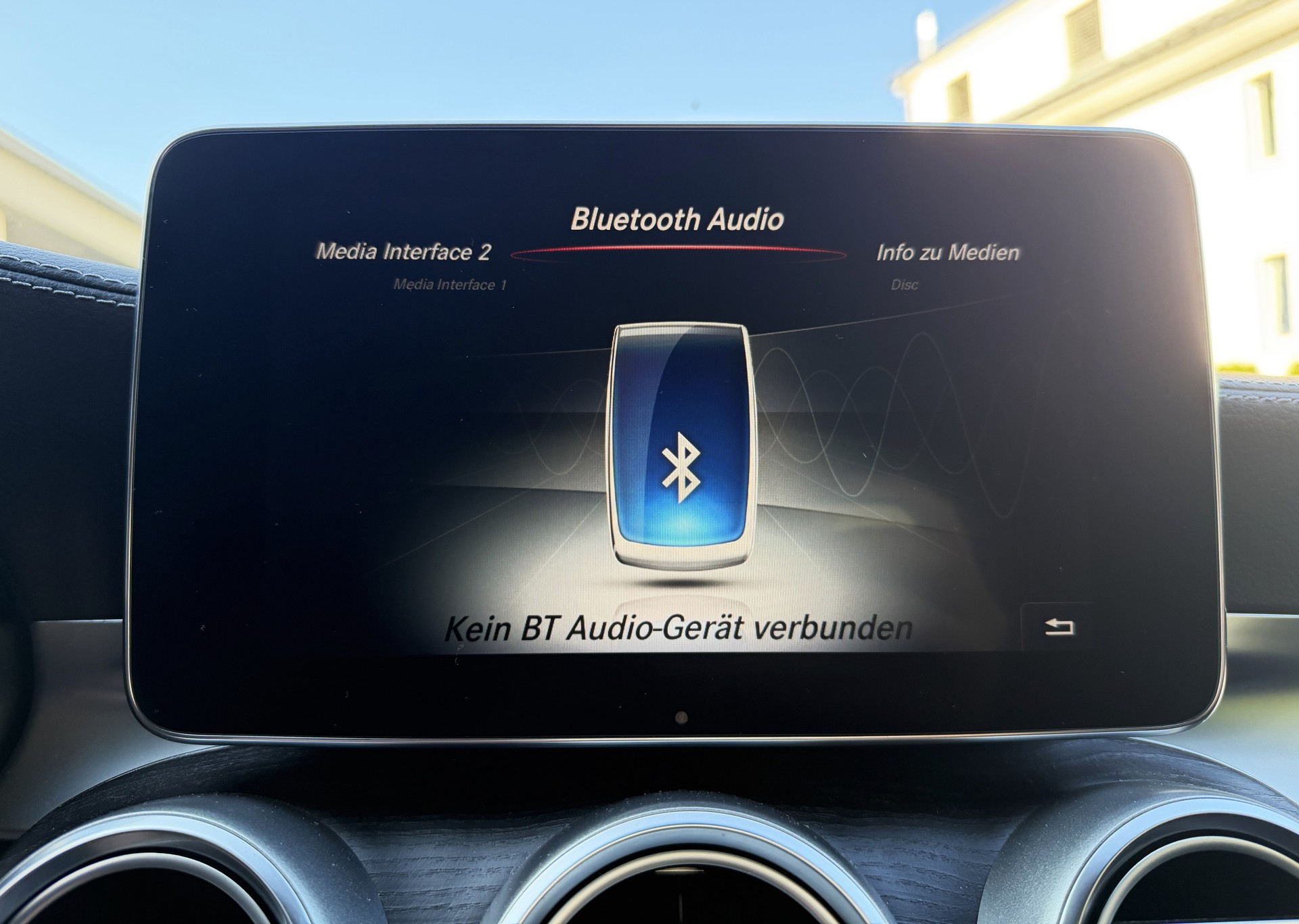 MERCEDES-BENZ C 400 AMG Line 4Matic 9G-Tronic-image-19