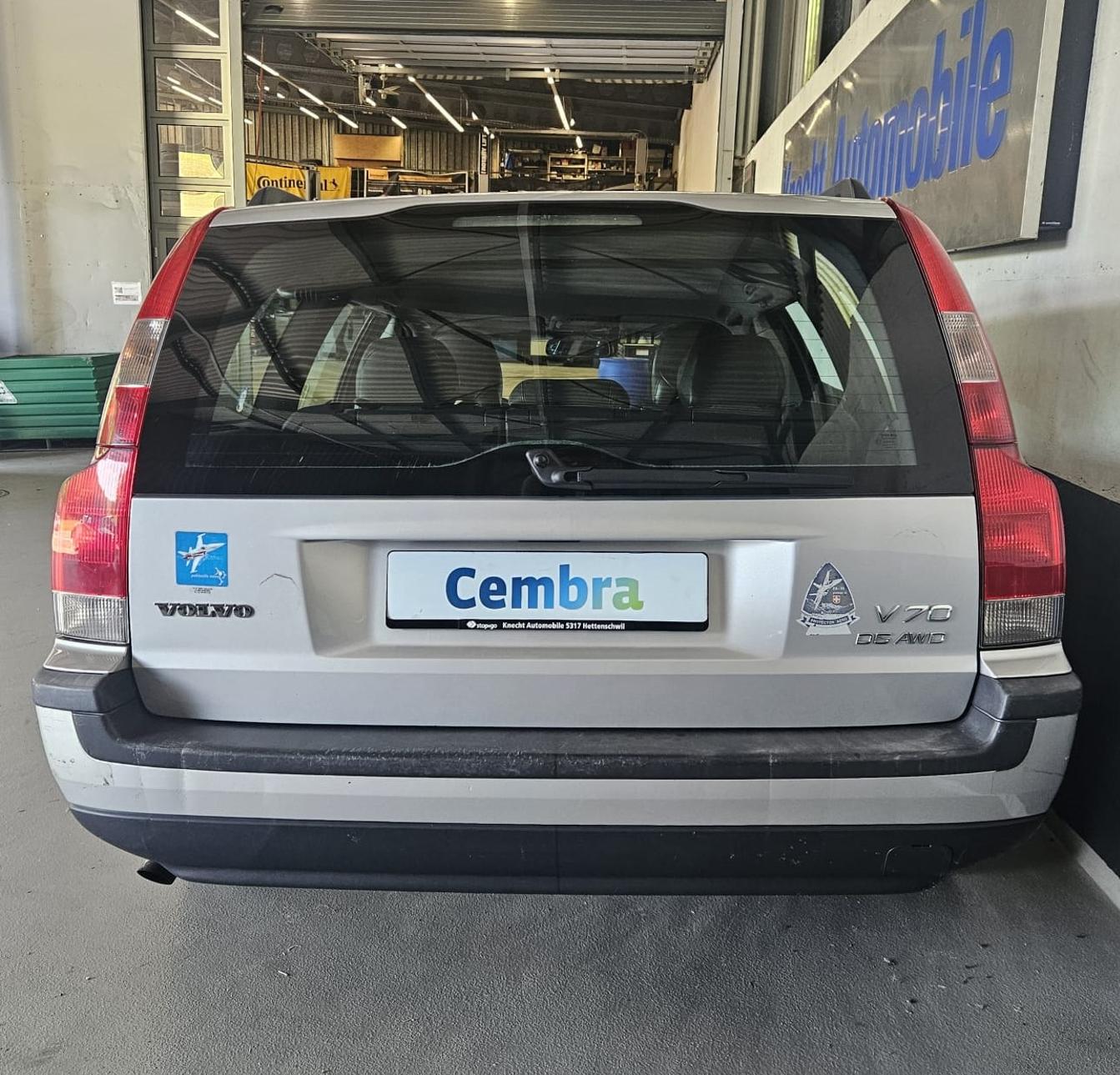 VOLVO V70 2.4 D5 163 AWD-image-4