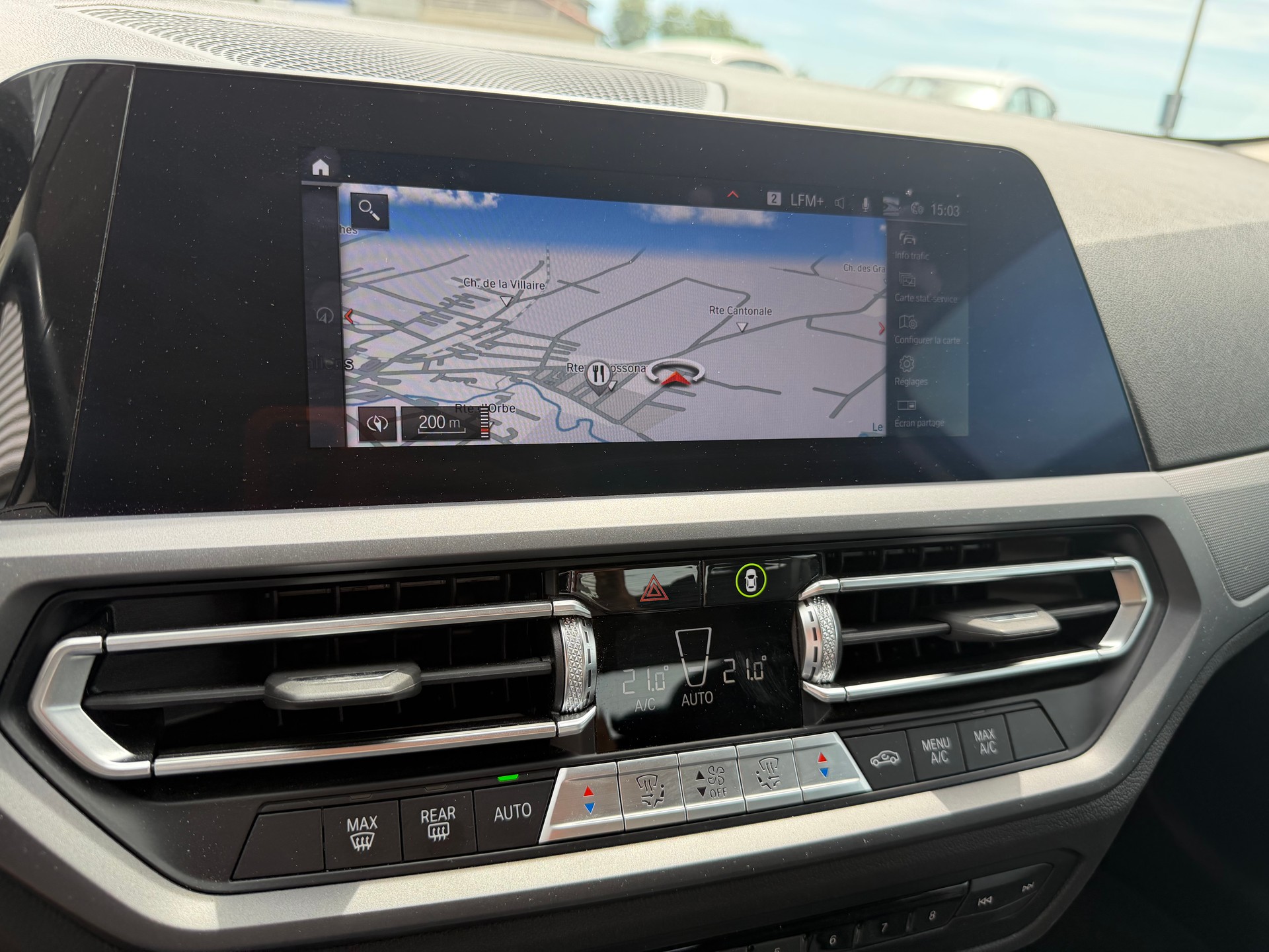 BMW 220i-image-6