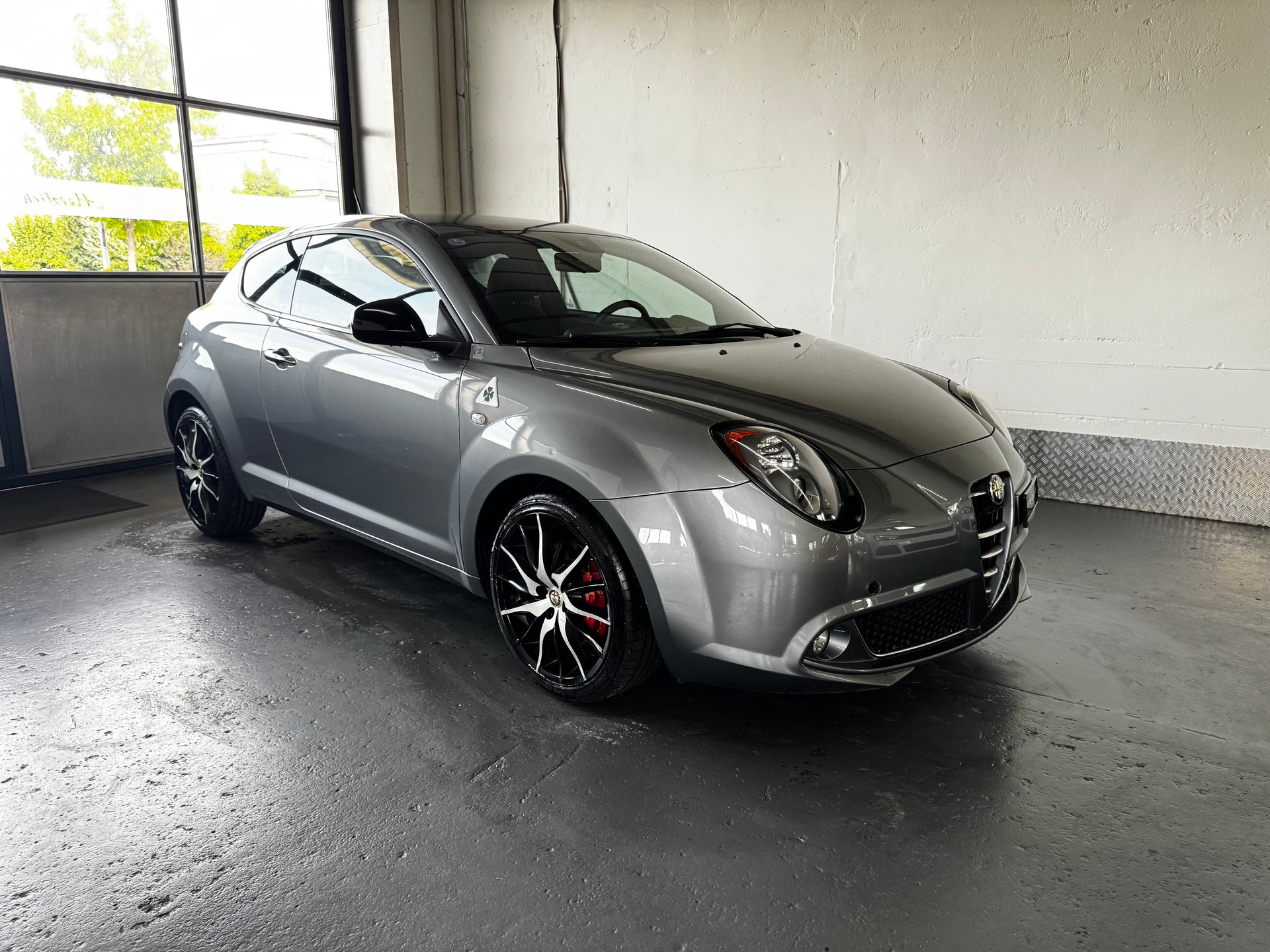 ALFA ROMEO MiTo 1.4 TB Quadrifoglio Verde-showroom-element-1