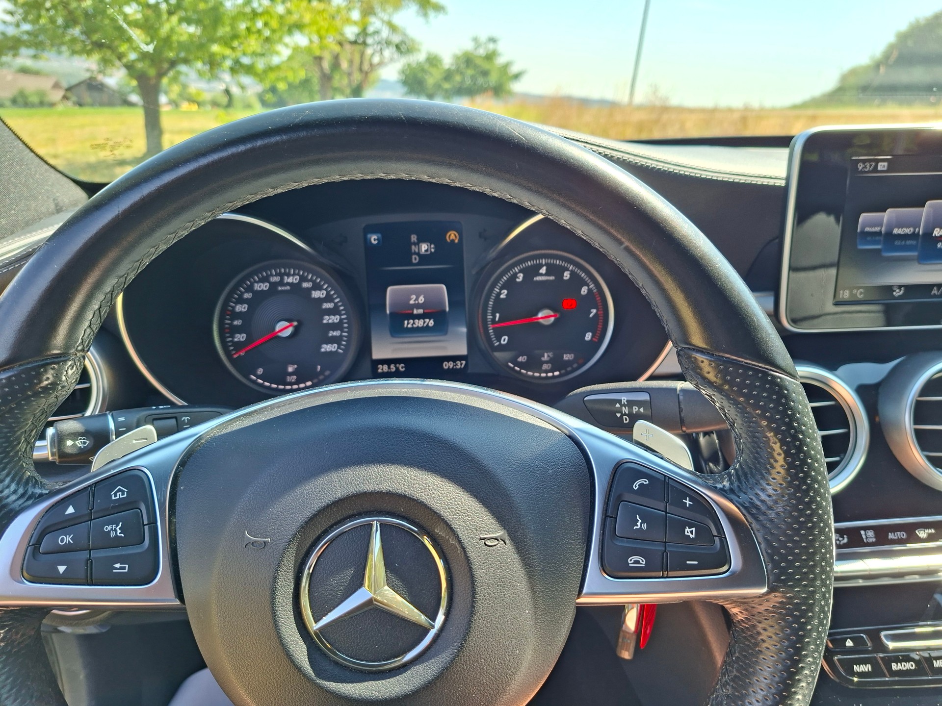 MERCEDES-BENZ C 200 AMG Line 7G-Tronic-image-10