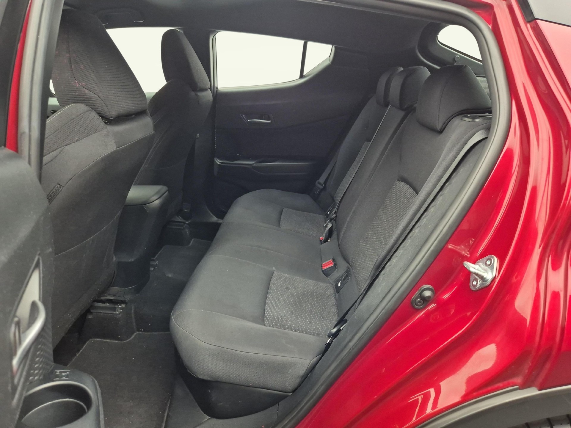TOYOTA C-HR 1.8 VVTi HSD Comfort-showroom-element-3