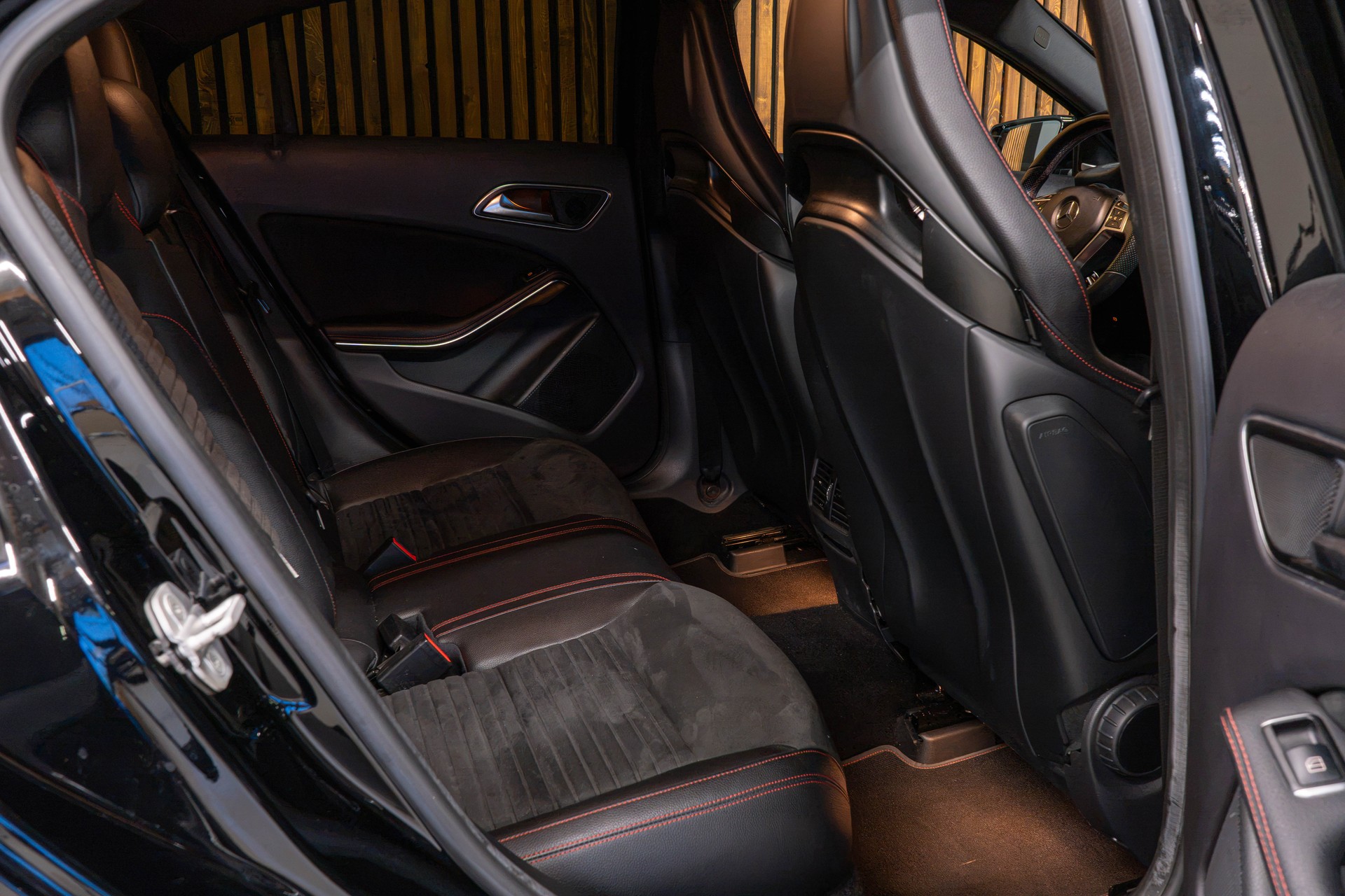 MERCEDES-BENZ A 45 AMG 4Matic Speedshift 7G-DCT-image-9