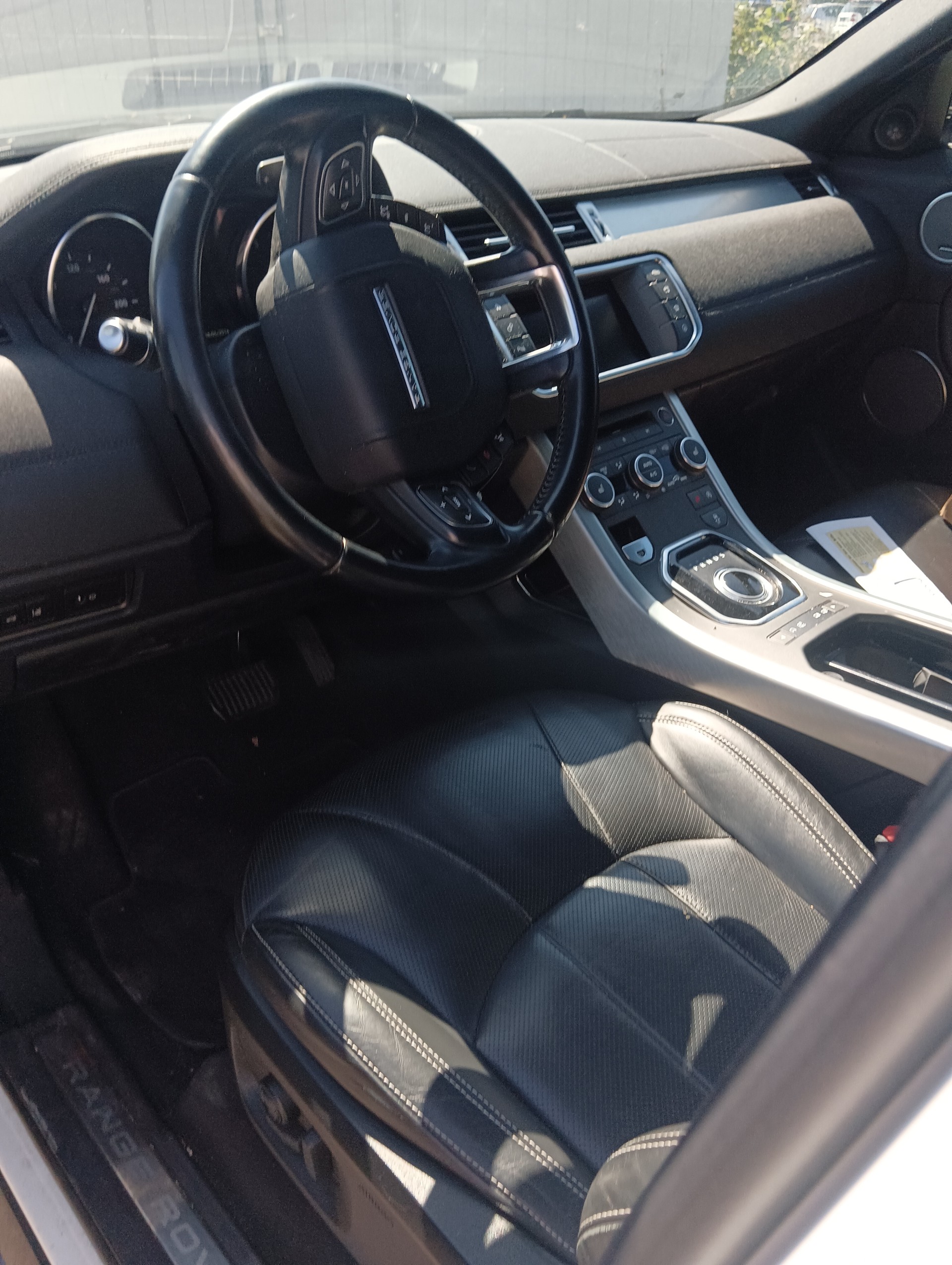 LAND ROVER RANGE ROVER EVOQUE-image-5