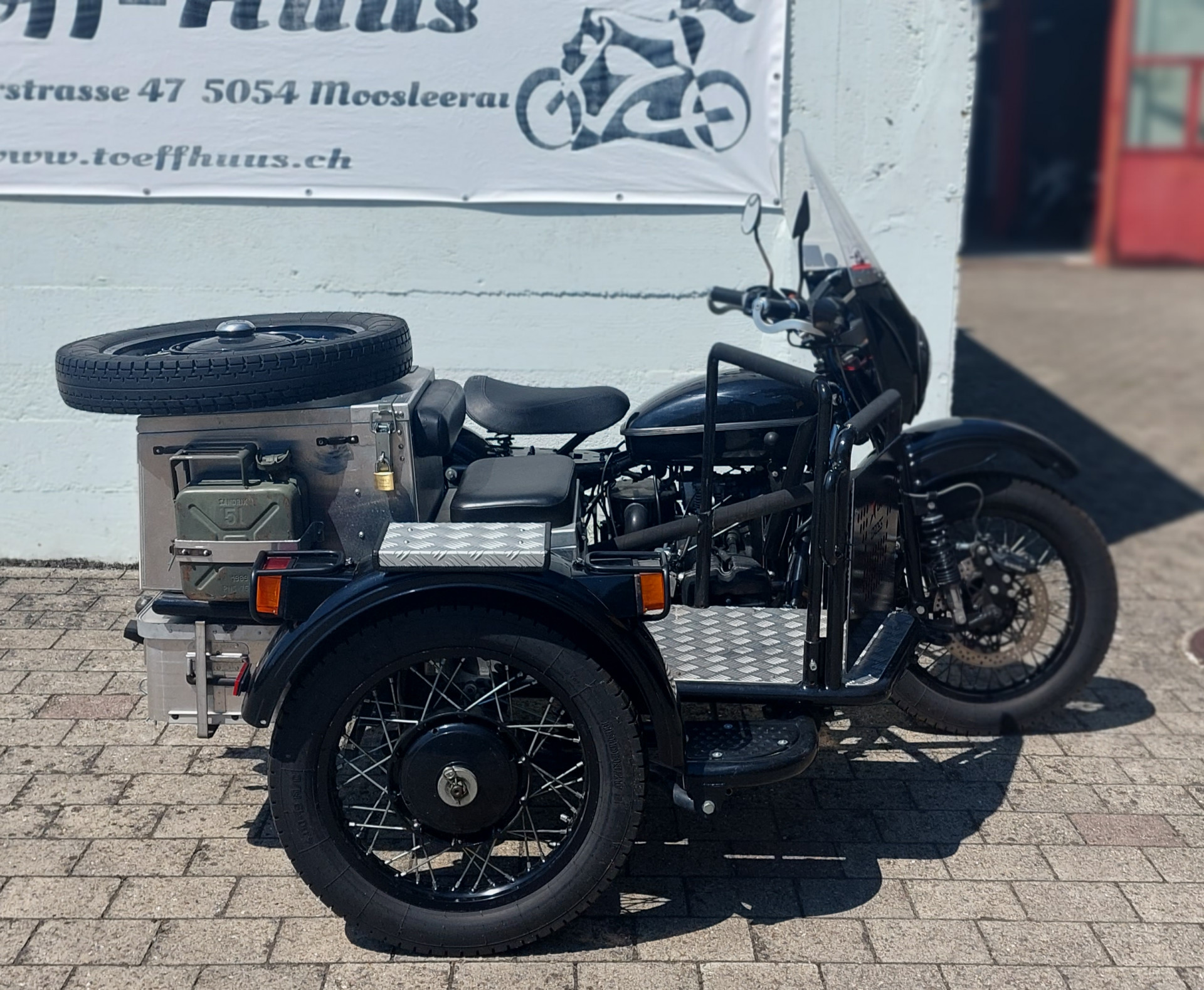 URAL M75 Tourist Gespann-image-2