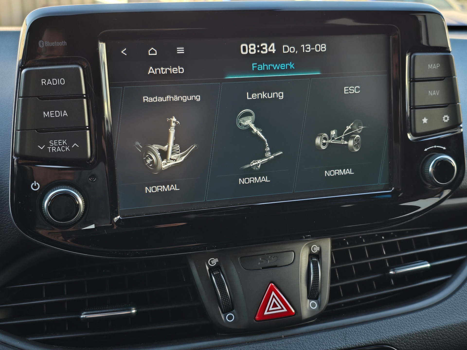 HYUNDAI i30 N 2.0 T-GDi 275 PS-image-26