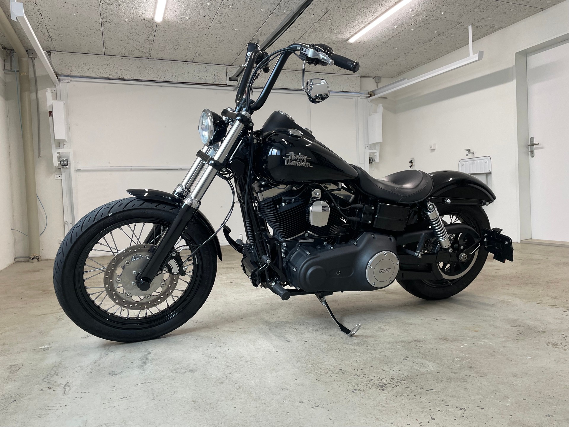 HARLEY-DAVIDSON FXDB Dyna Street Bob 103 ABS-image-3