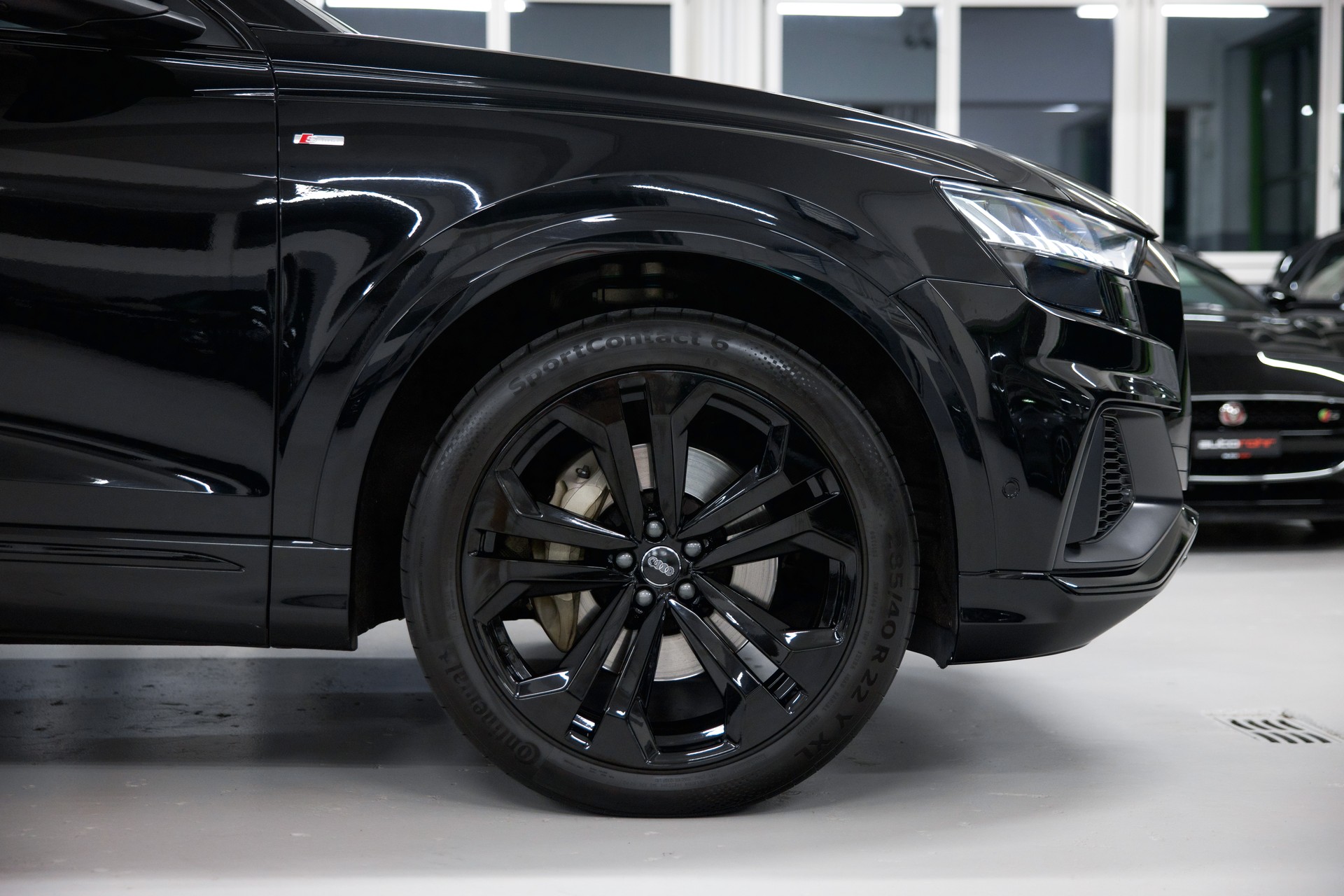 AUDI Q8 50 TDI quattro tiptronic S-line-image-10