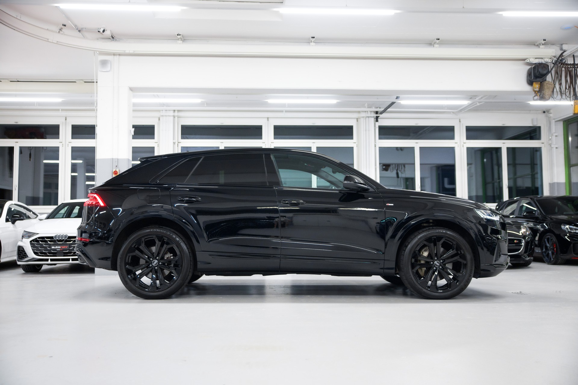 AUDI Q8 50 TDI quattro tiptronic S-line-showroom-element-3