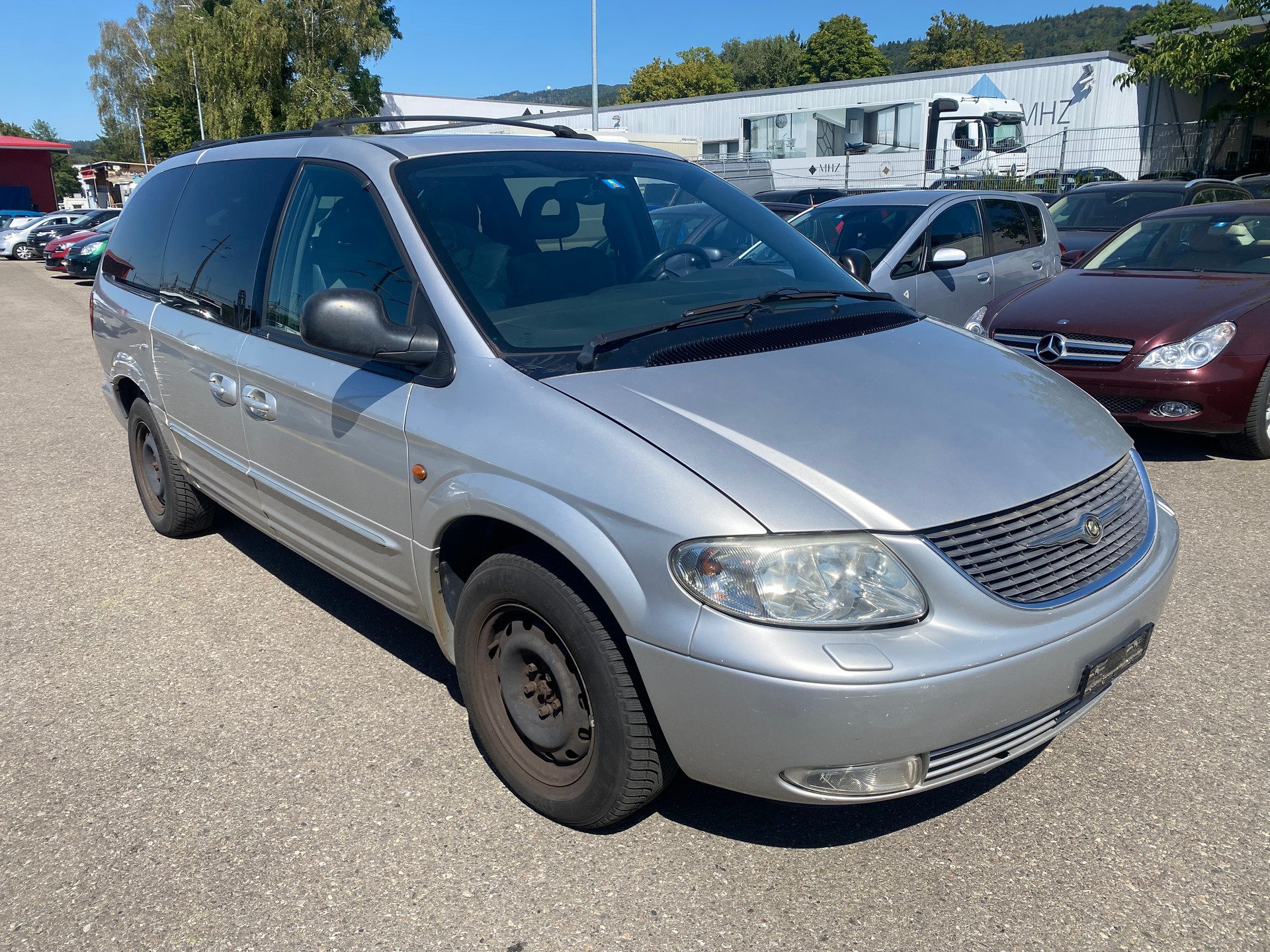 CHRYSLER Grand Voyager 3.3 LTD AWD-image-2
