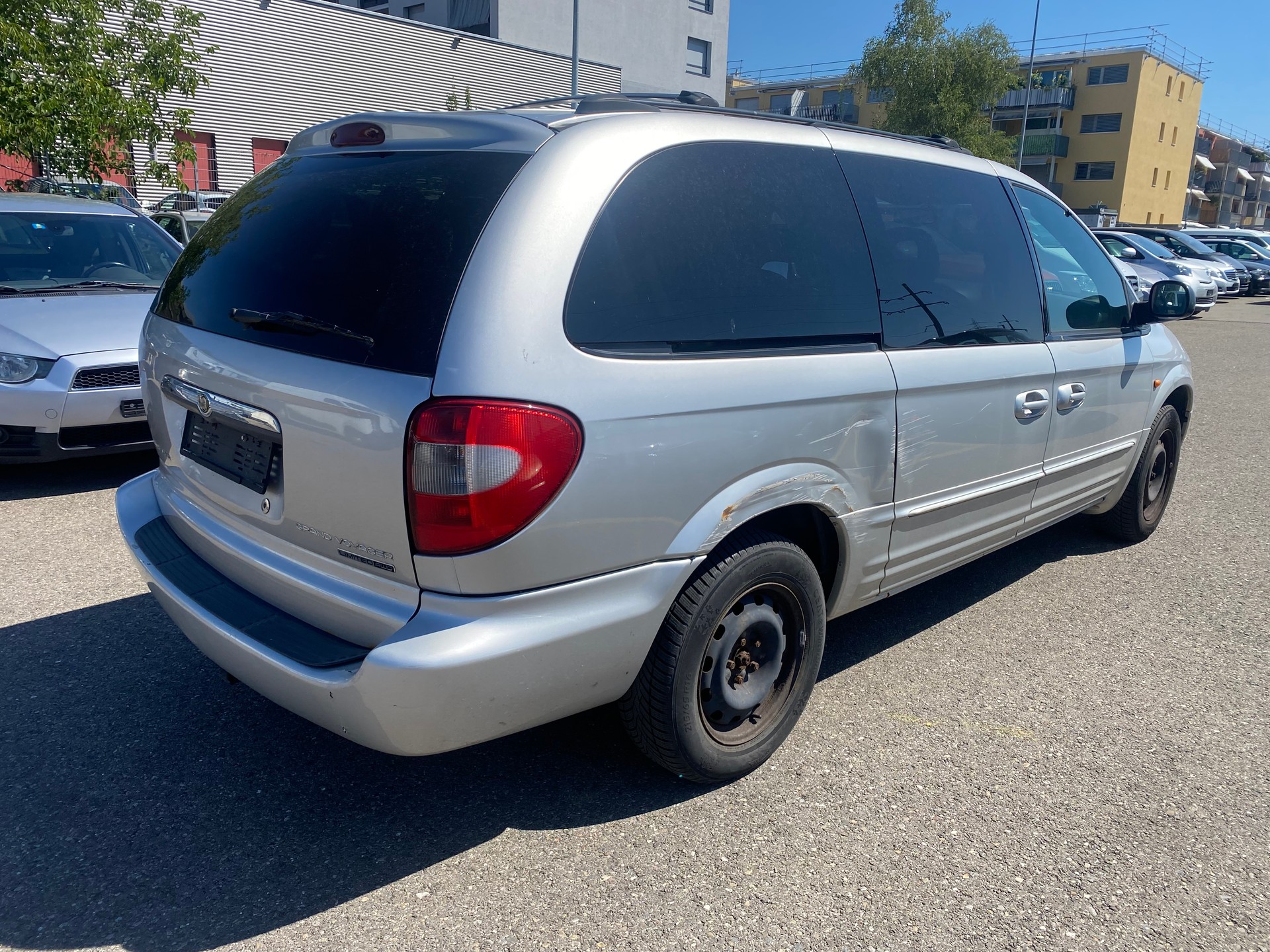 CHRYSLER Grand Voyager 3.3 LTD AWD-image-4
