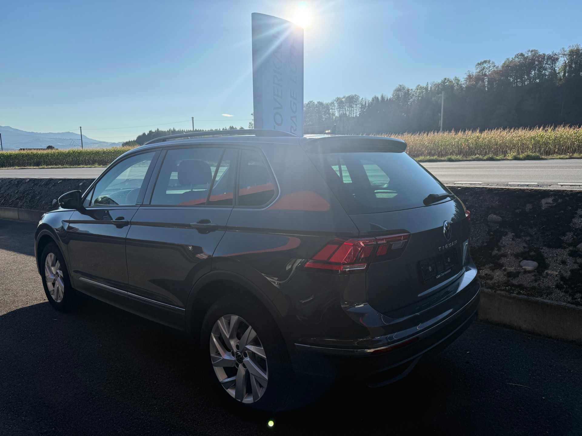 VW Tiguan 2.0 TDI SCR Life 4Motion DSG 4x4-showroom-element-1