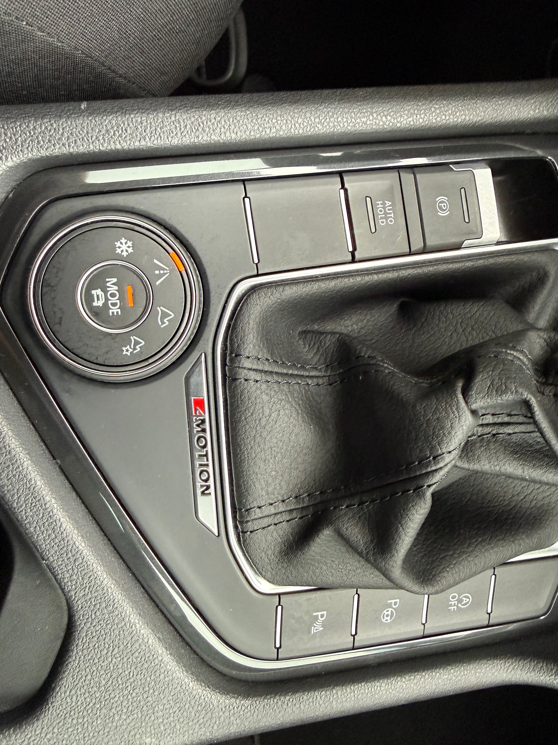 VW Tiguan 2.0 TDI SCR Life 4Motion DSG 4x4-image-4