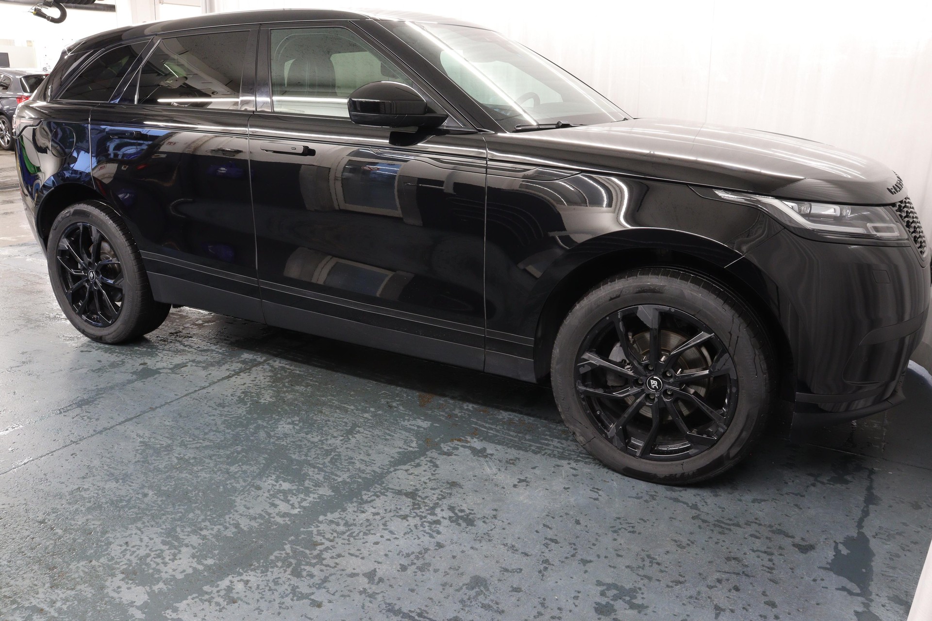 LAND ROVER Range Rover Velar 2.0 T S-image-11
