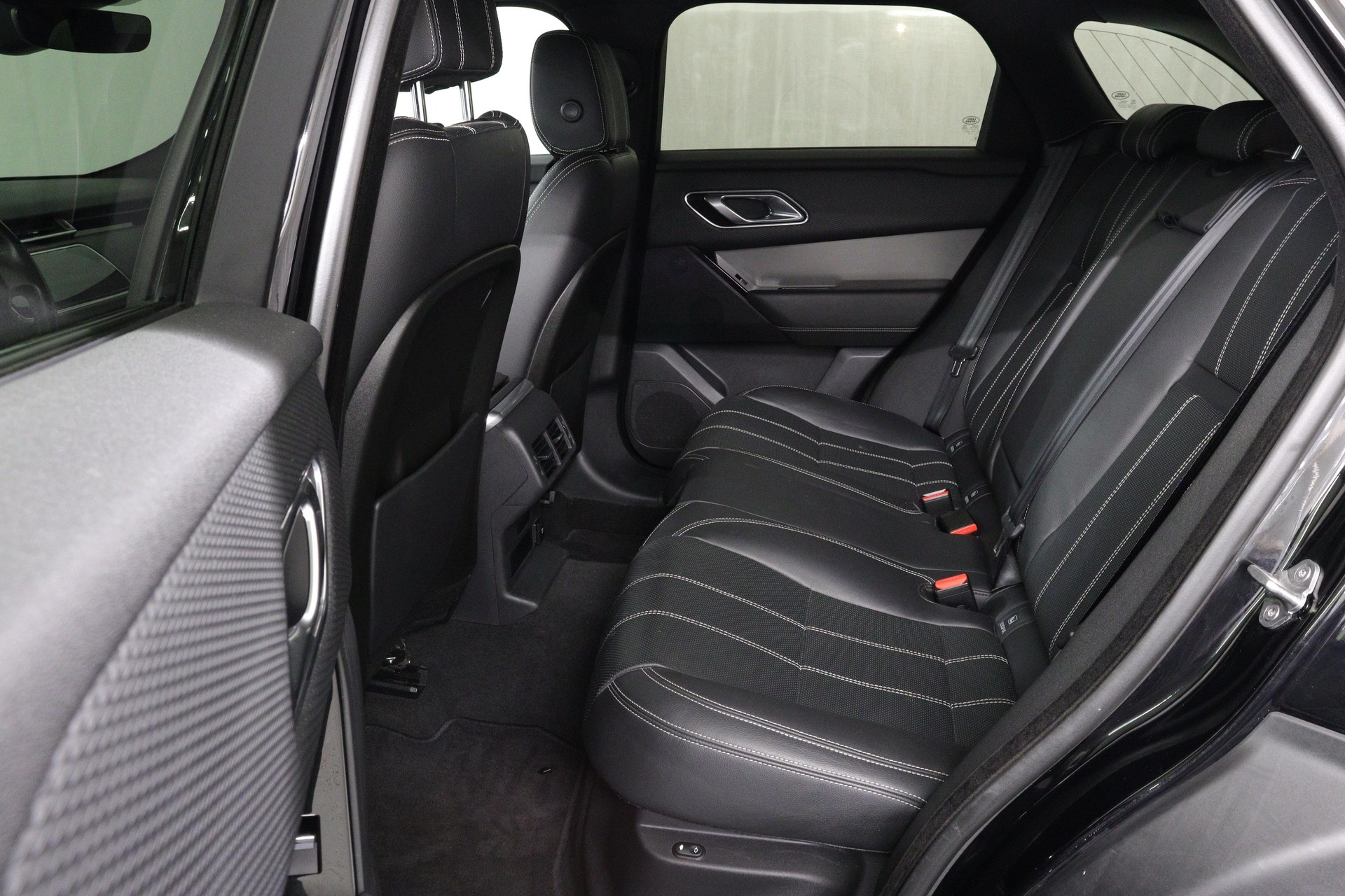 LAND ROVER Range Rover Velar 2.0 T S-image-7