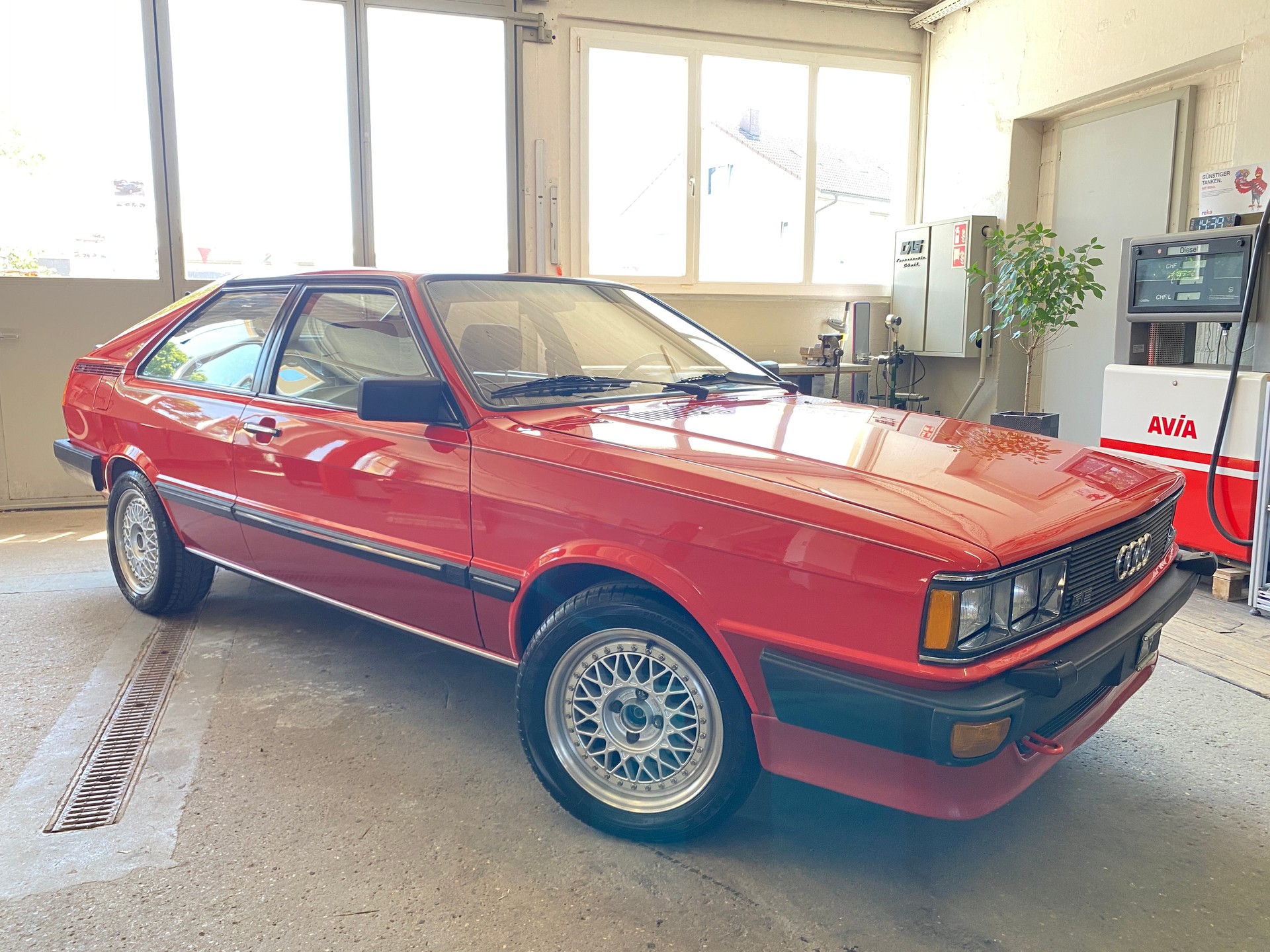 AUDI 2.2 GT 5 E
