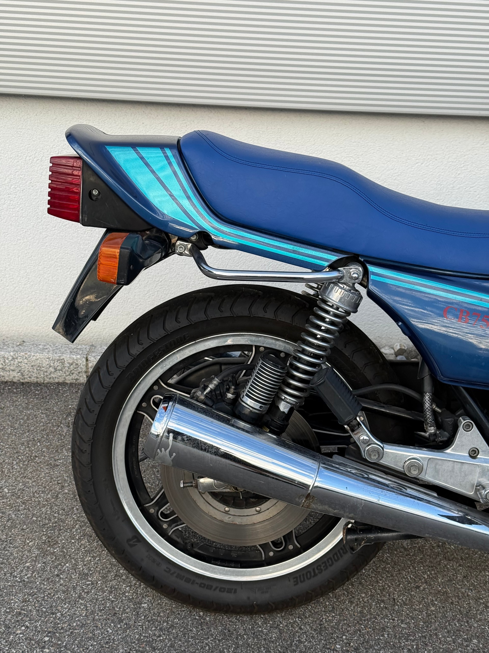 HONDA CB 750 FOUR-image-4